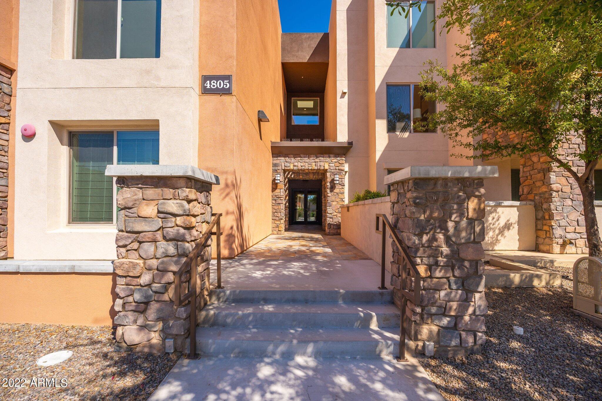 4805 N WOODMERE FAIRWAY -- # 2004