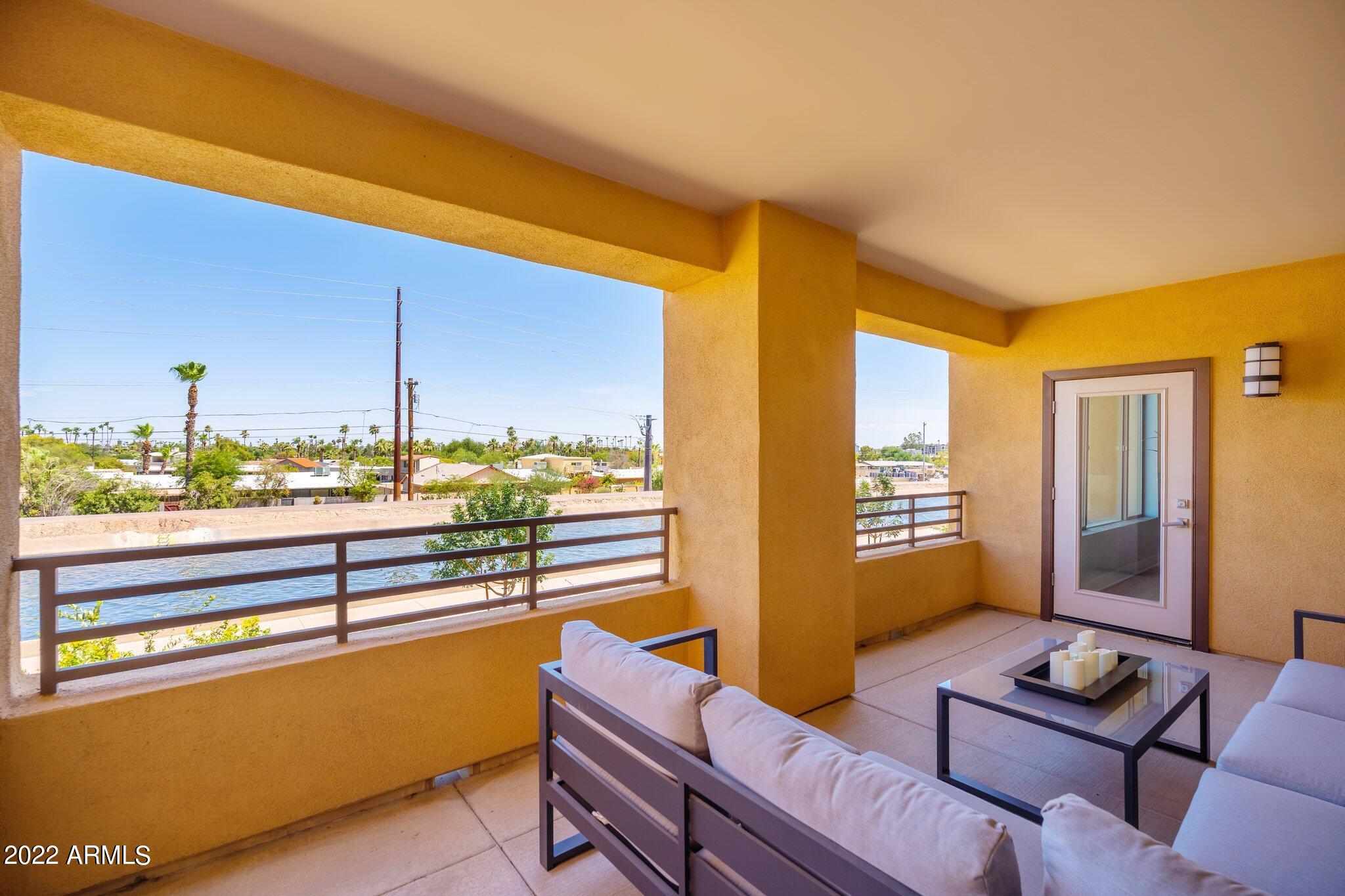 4805 N WOODMERE FAIRWAY -- # 2004