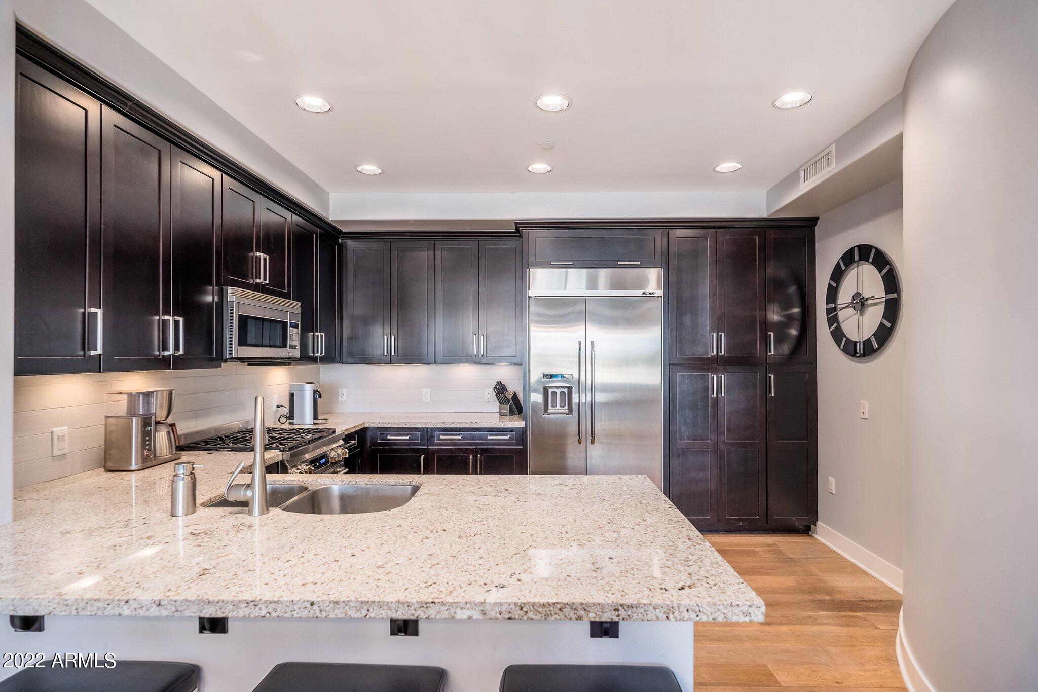 4805 N WOODMERE FAIRWAY -- # 2004