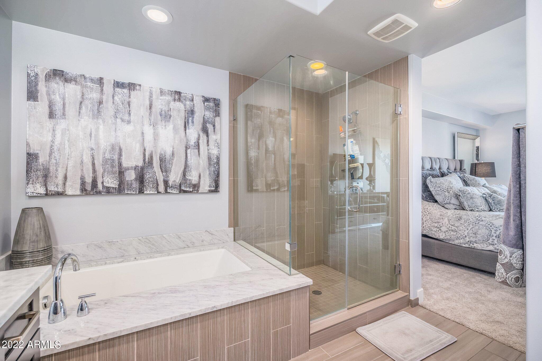 4805 N WOODMERE FAIRWAY -- # 2004