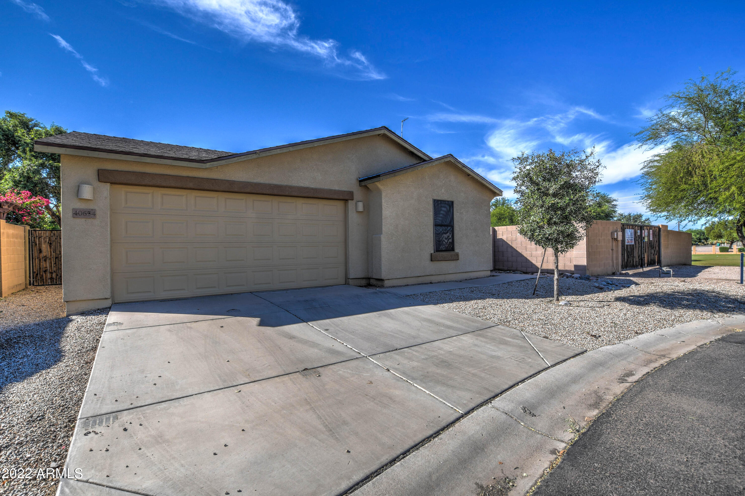 40654 N HIGH MEADOWS Drive