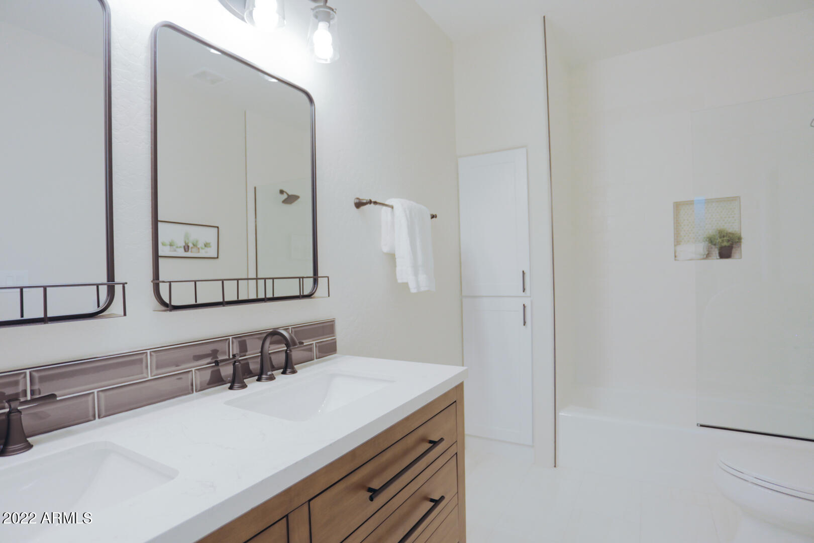 38065 N CAVE CREEK Road Unit: 3