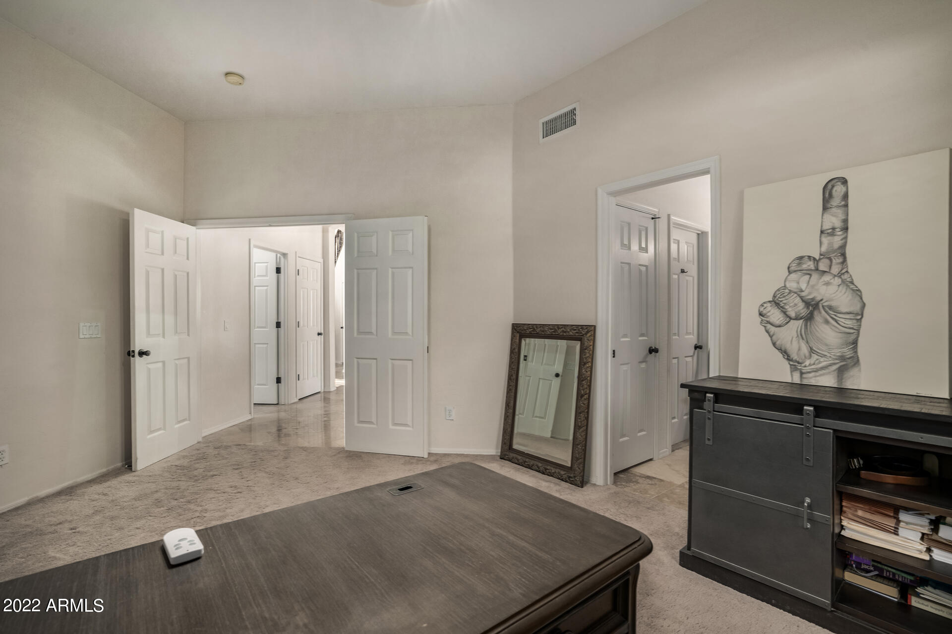 1242 E SARAGOSA Street