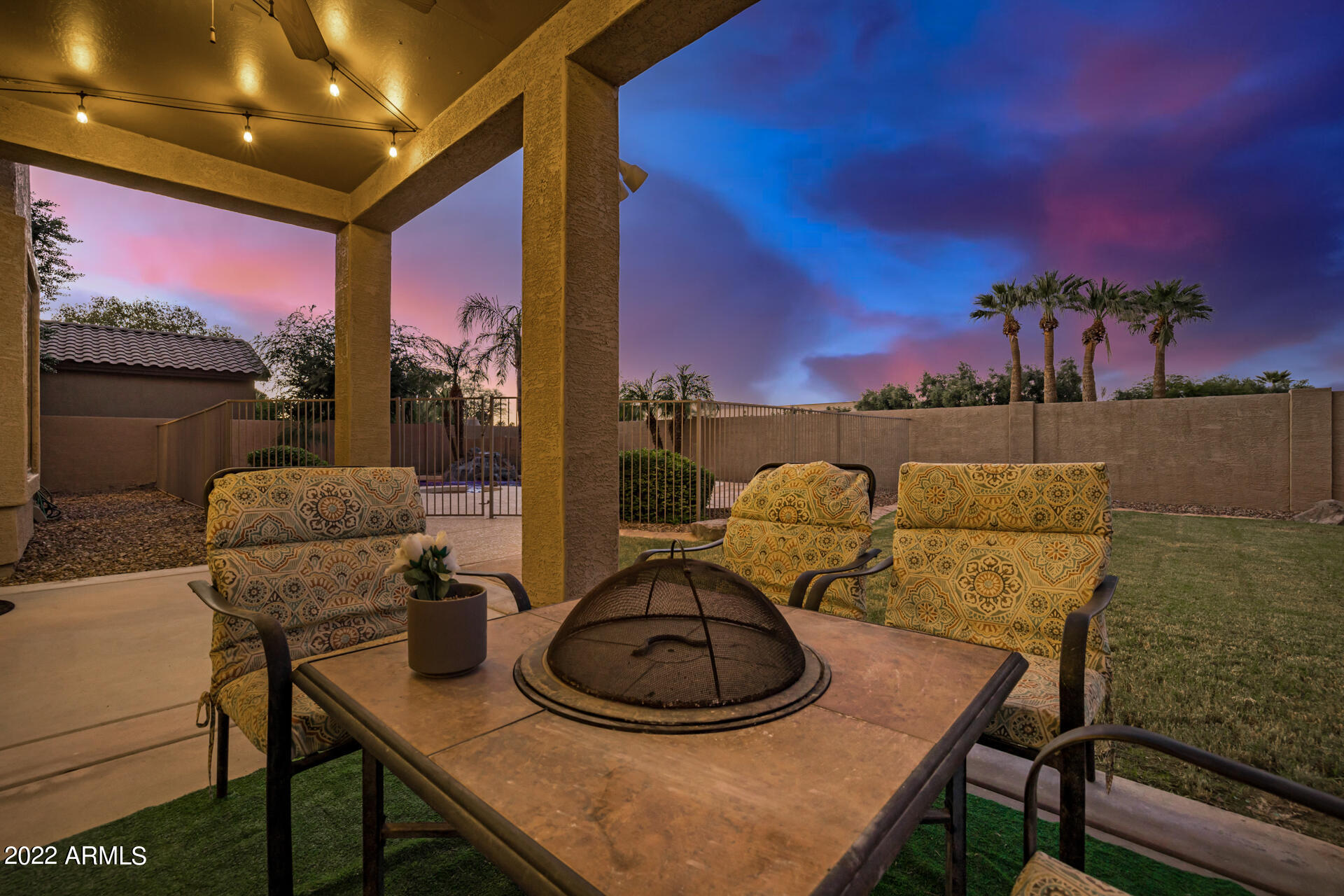 1242 E SARAGOSA Street