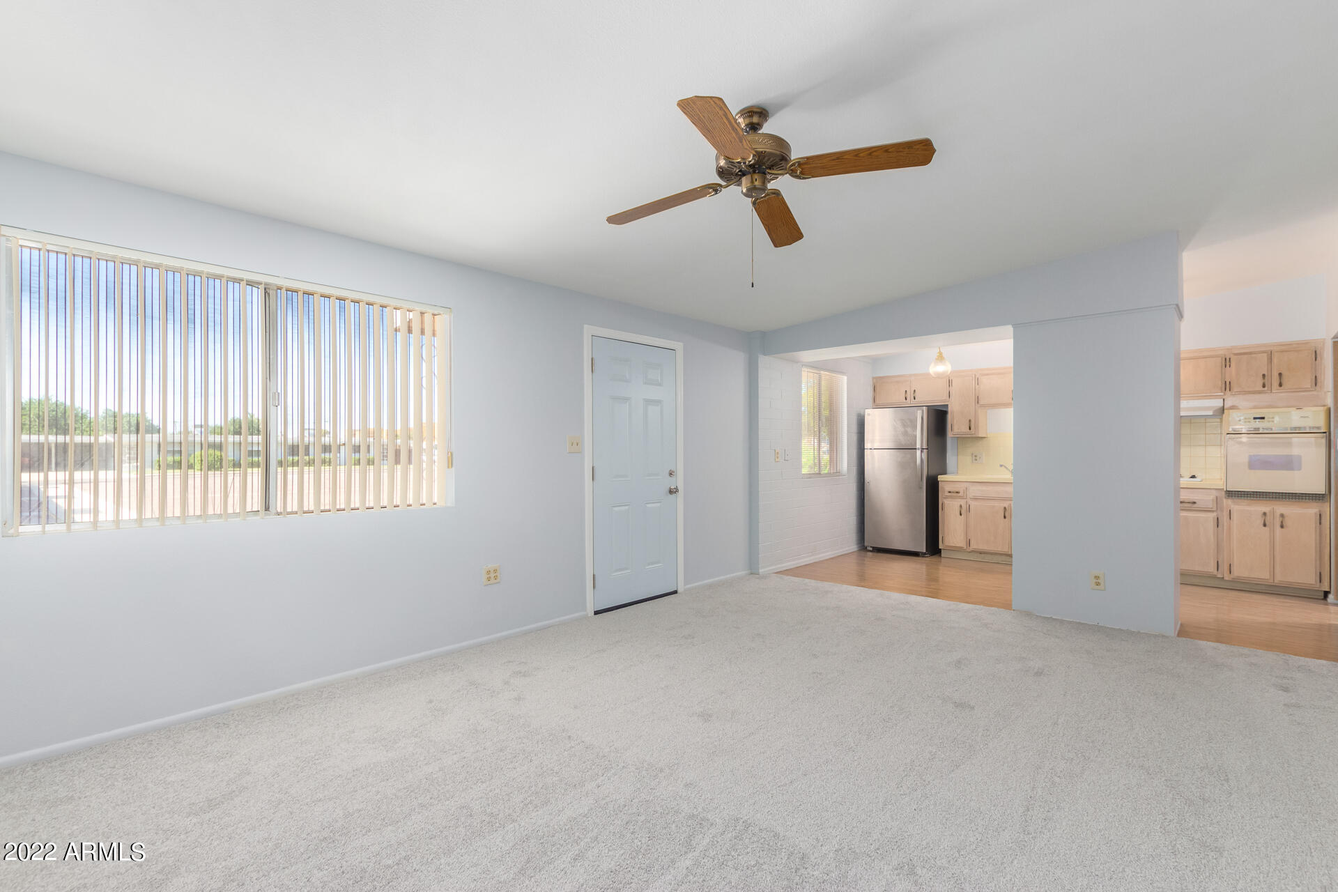 10435 W PEORIA Avenue