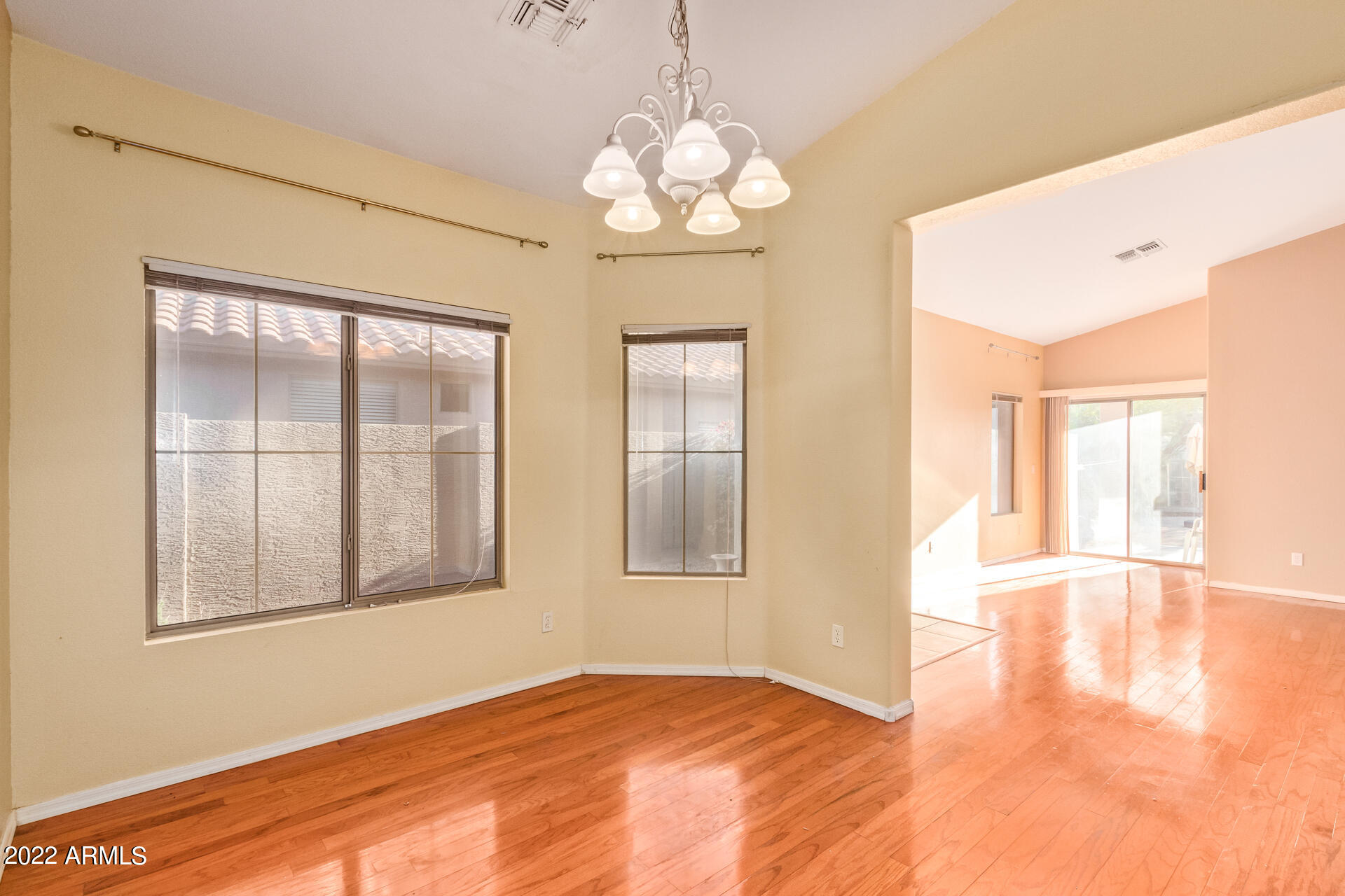 3459 W WEBSTER Court