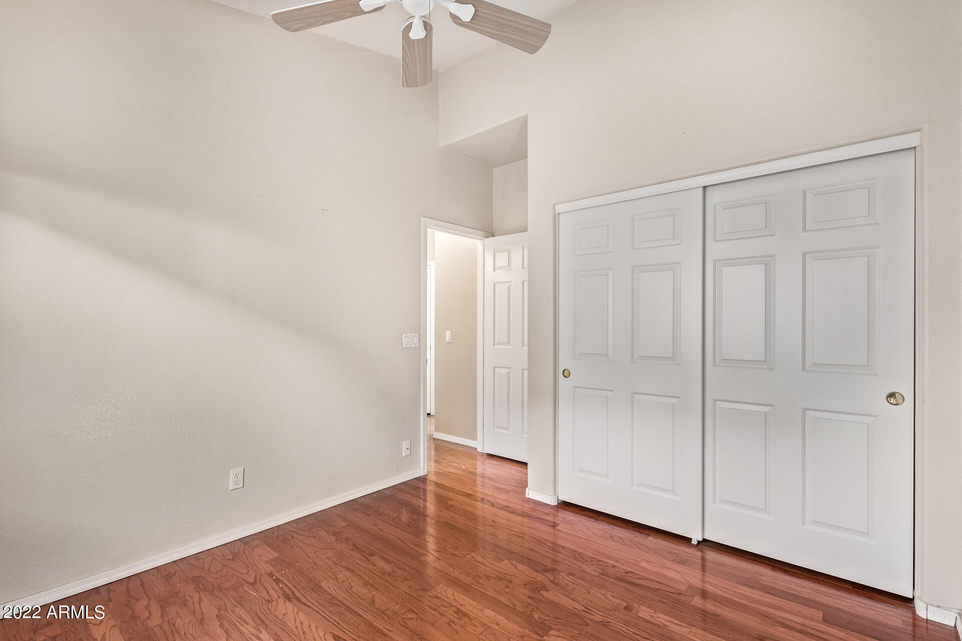 3459 W WEBSTER Court