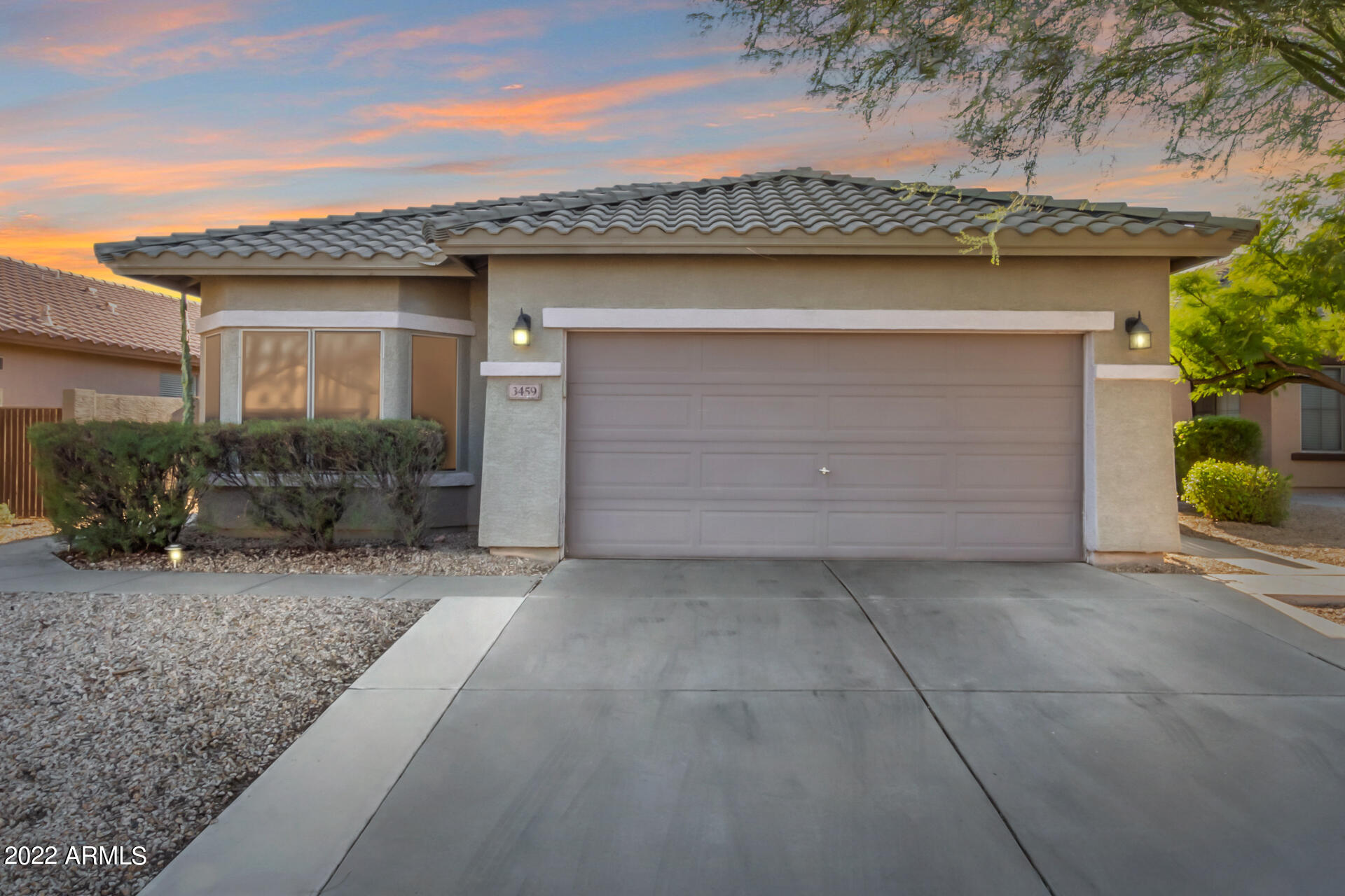 3459 W WEBSTER Court