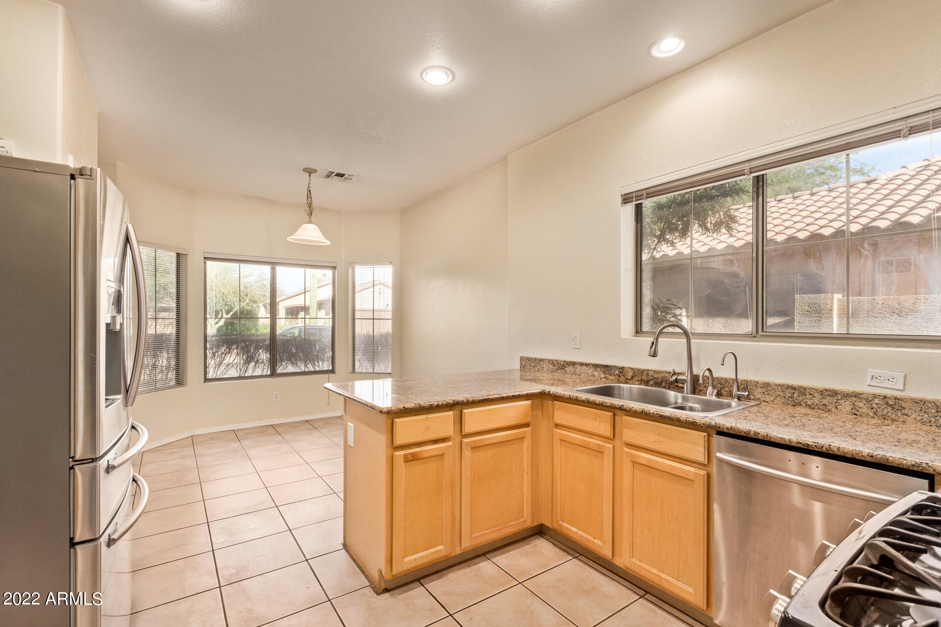 3459 W WEBSTER Court