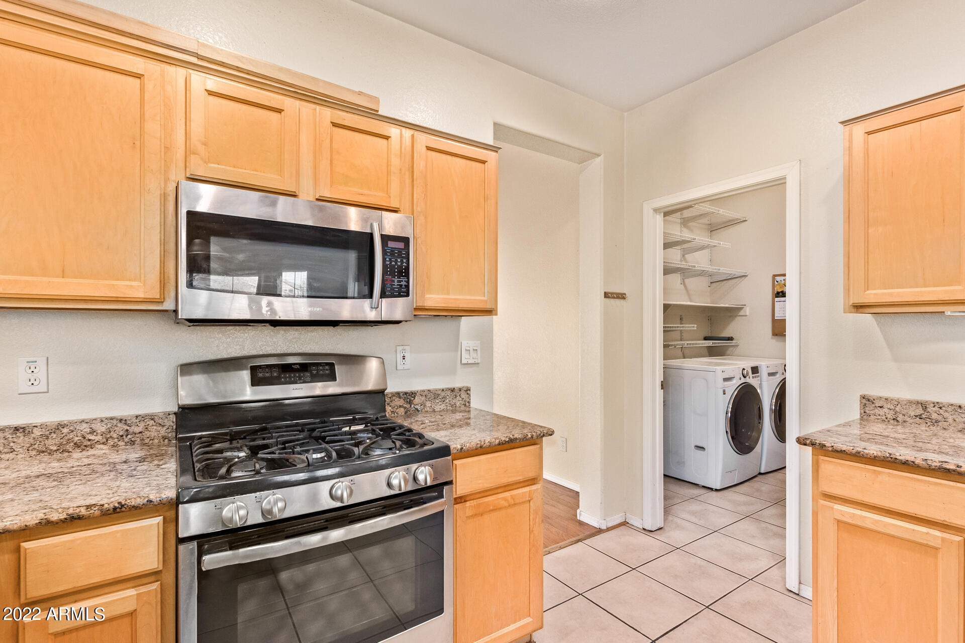 3459 W WEBSTER Court
