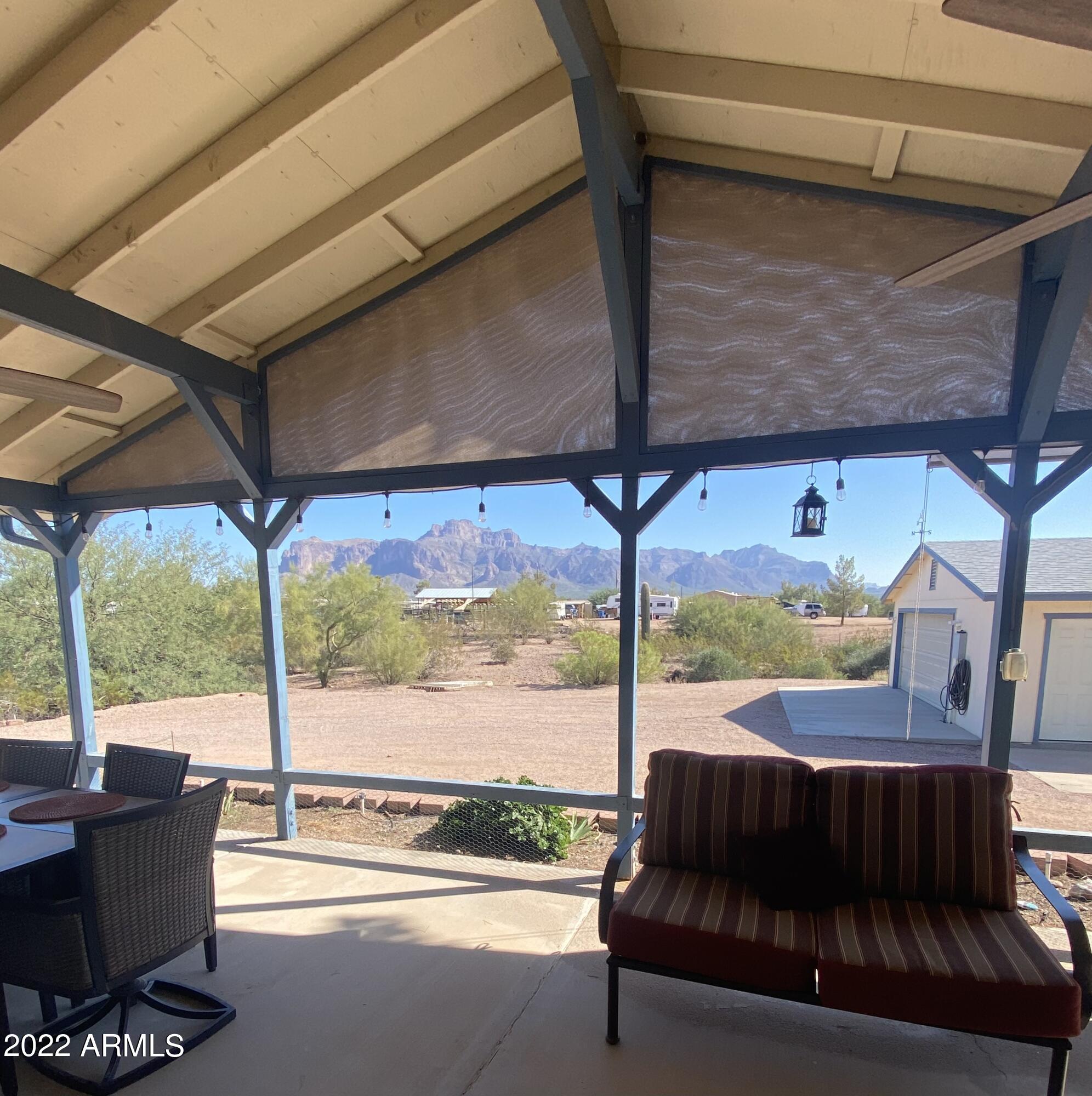 555 S WICKIUP Road