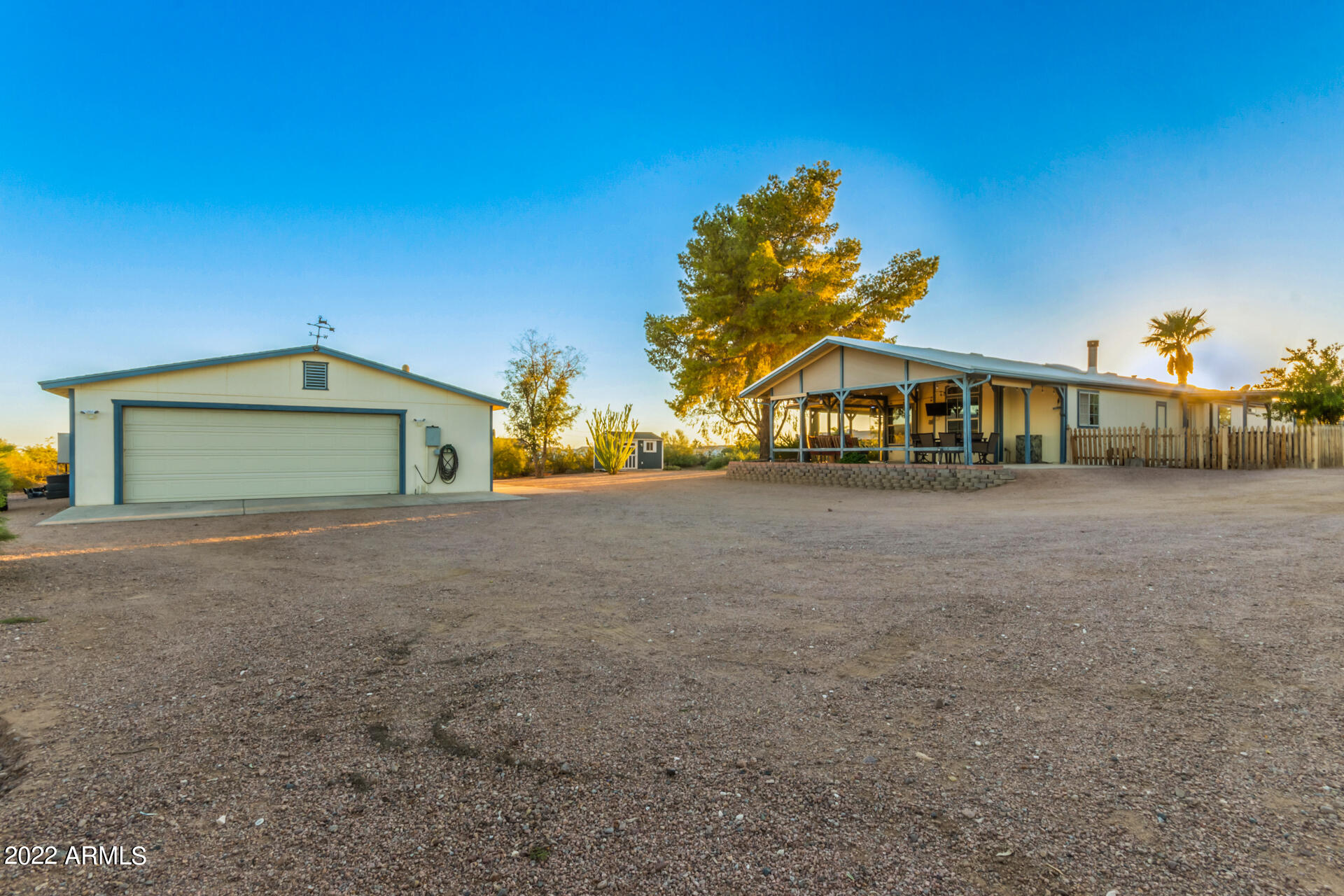 555 S WICKIUP Road
