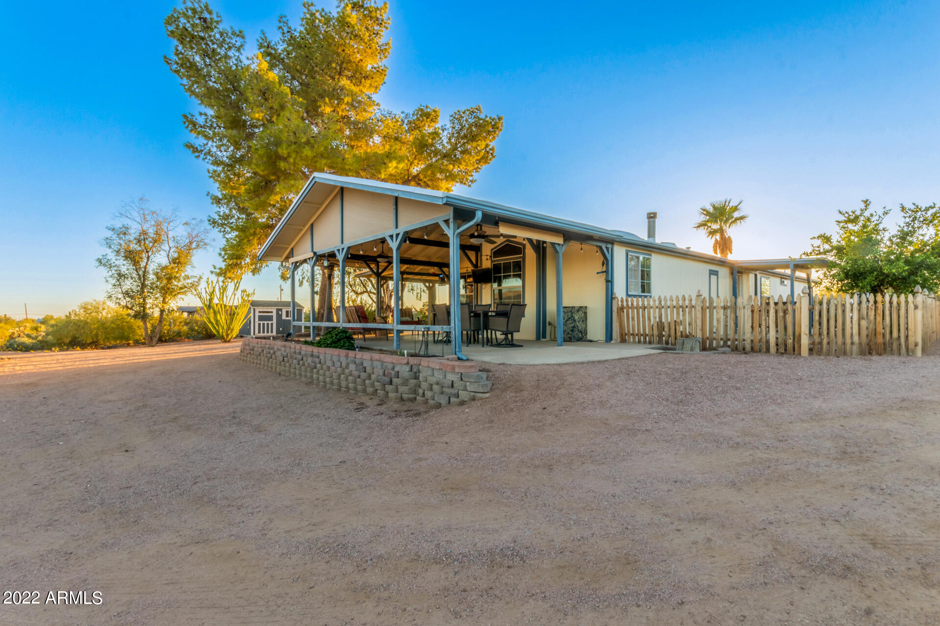 555 S WICKIUP Road