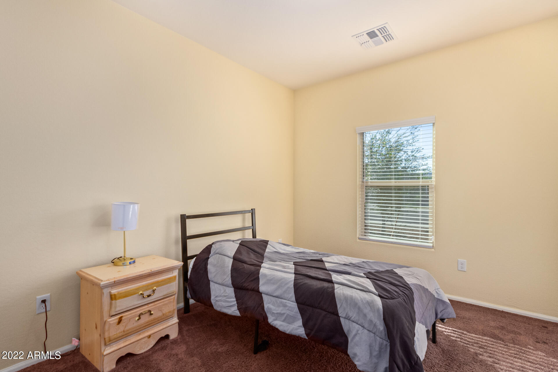 2512 E MOBILE Lane