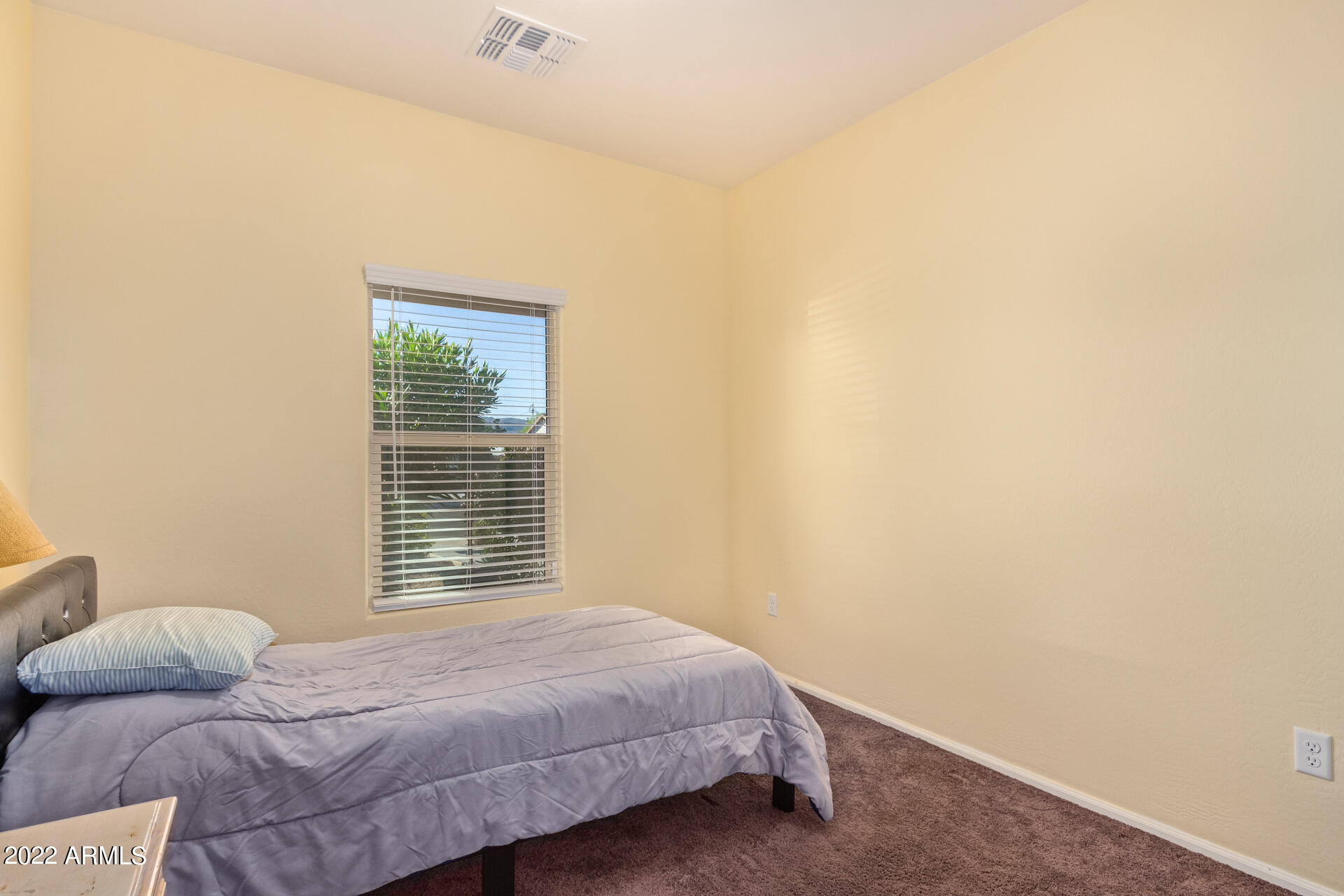 2512 E MOBILE Lane