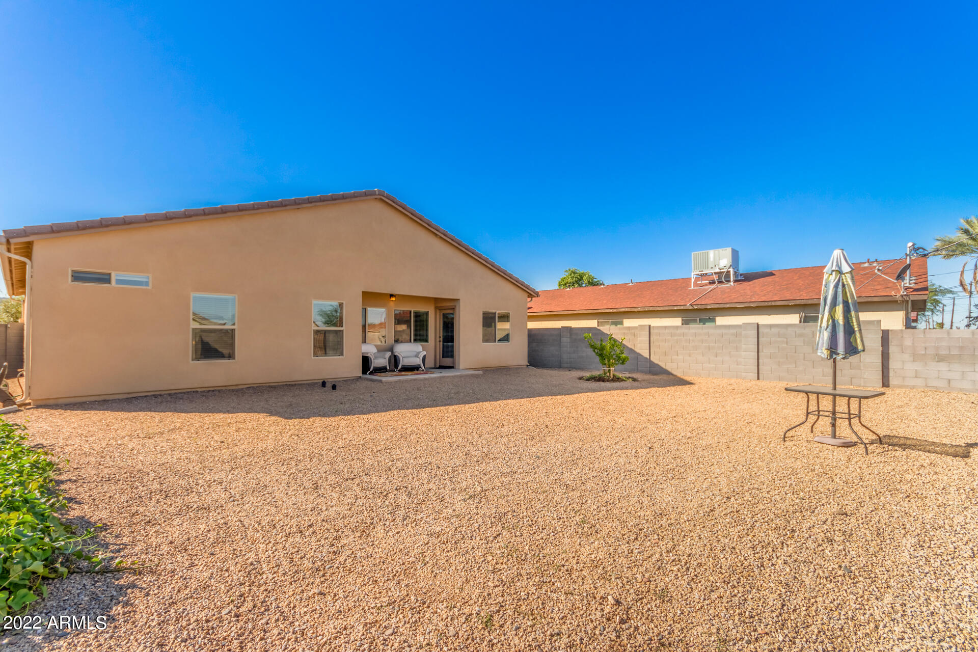 2512 E MOBILE Lane