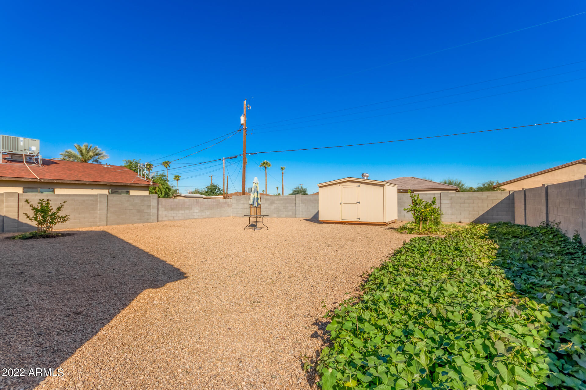 2512 E MOBILE Lane