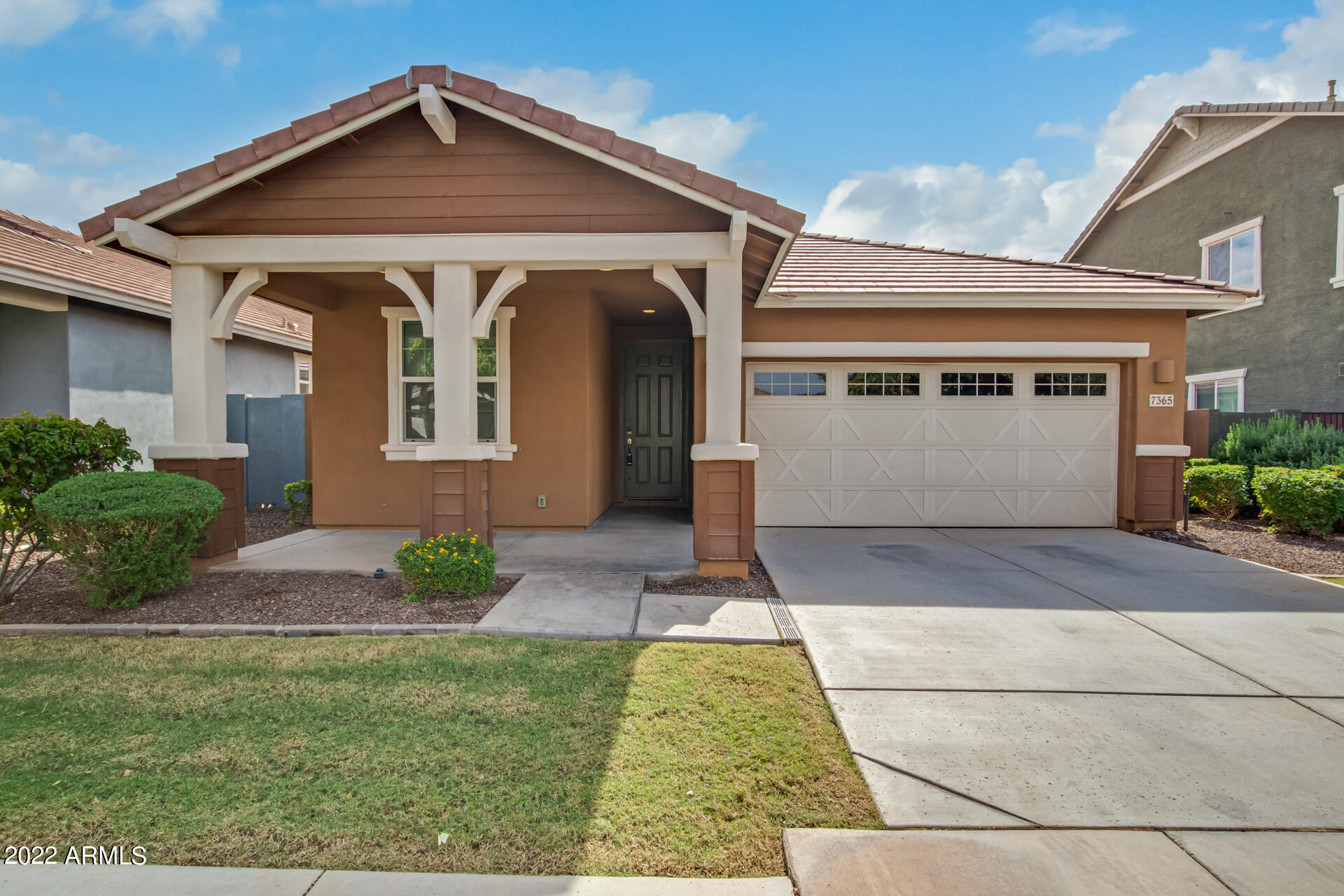 7365 E OLLA Avenue