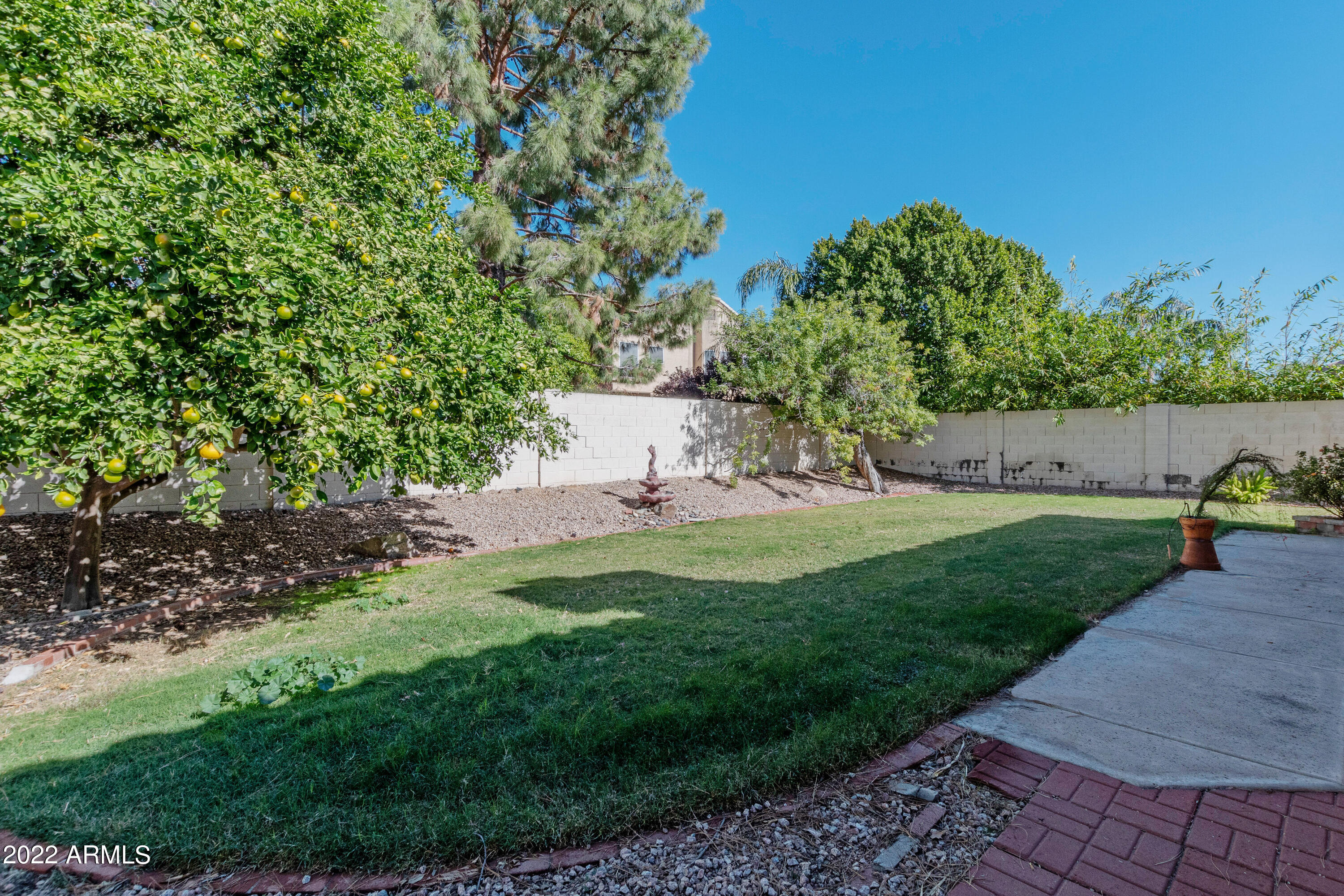 5520 E DANBURY Road
