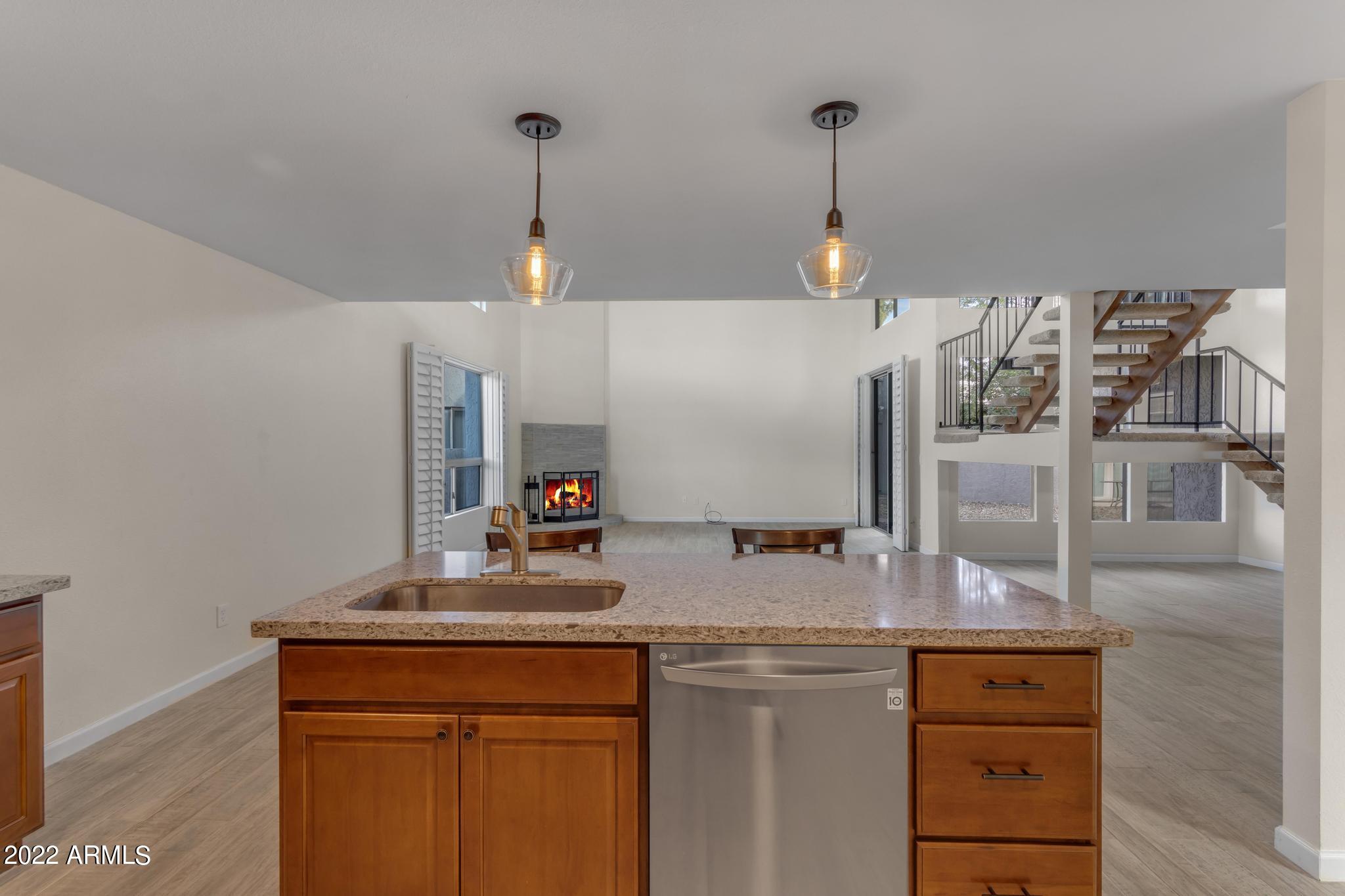 7459 E PLEASANT Run