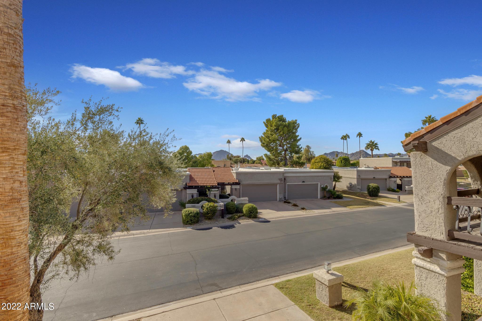 7459 E PLEASANT Run