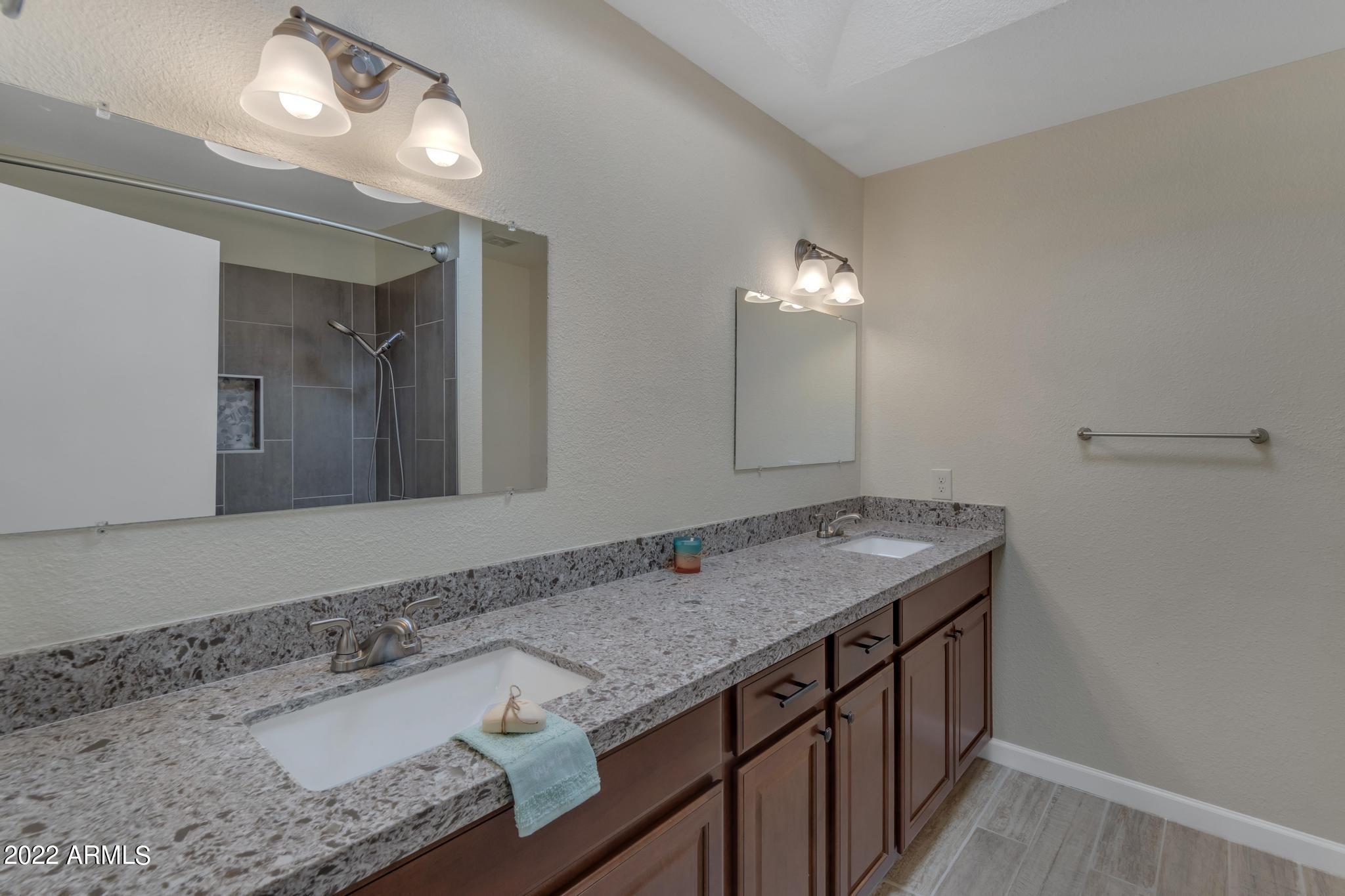 7459 E PLEASANT Run