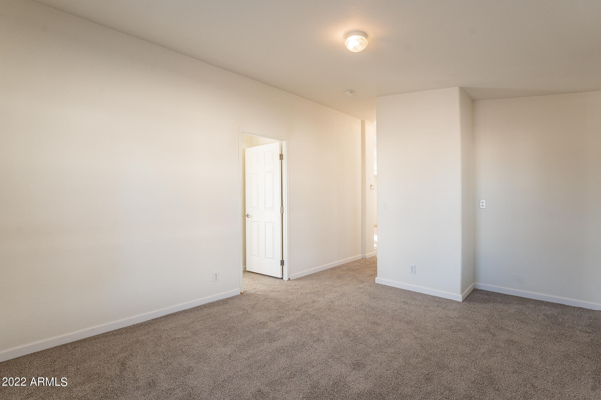 634 S 87TH Place