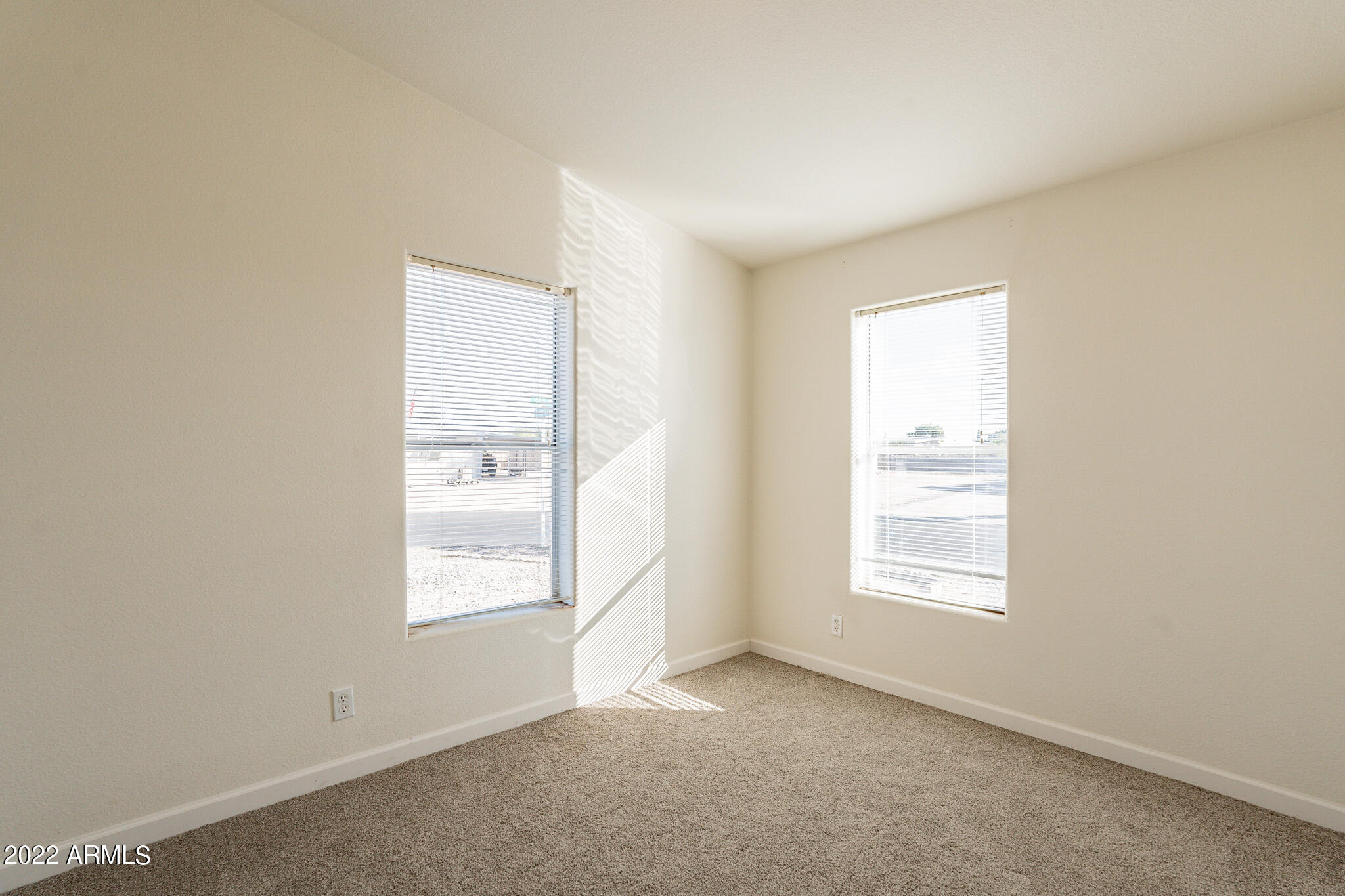 634 S 87TH Place