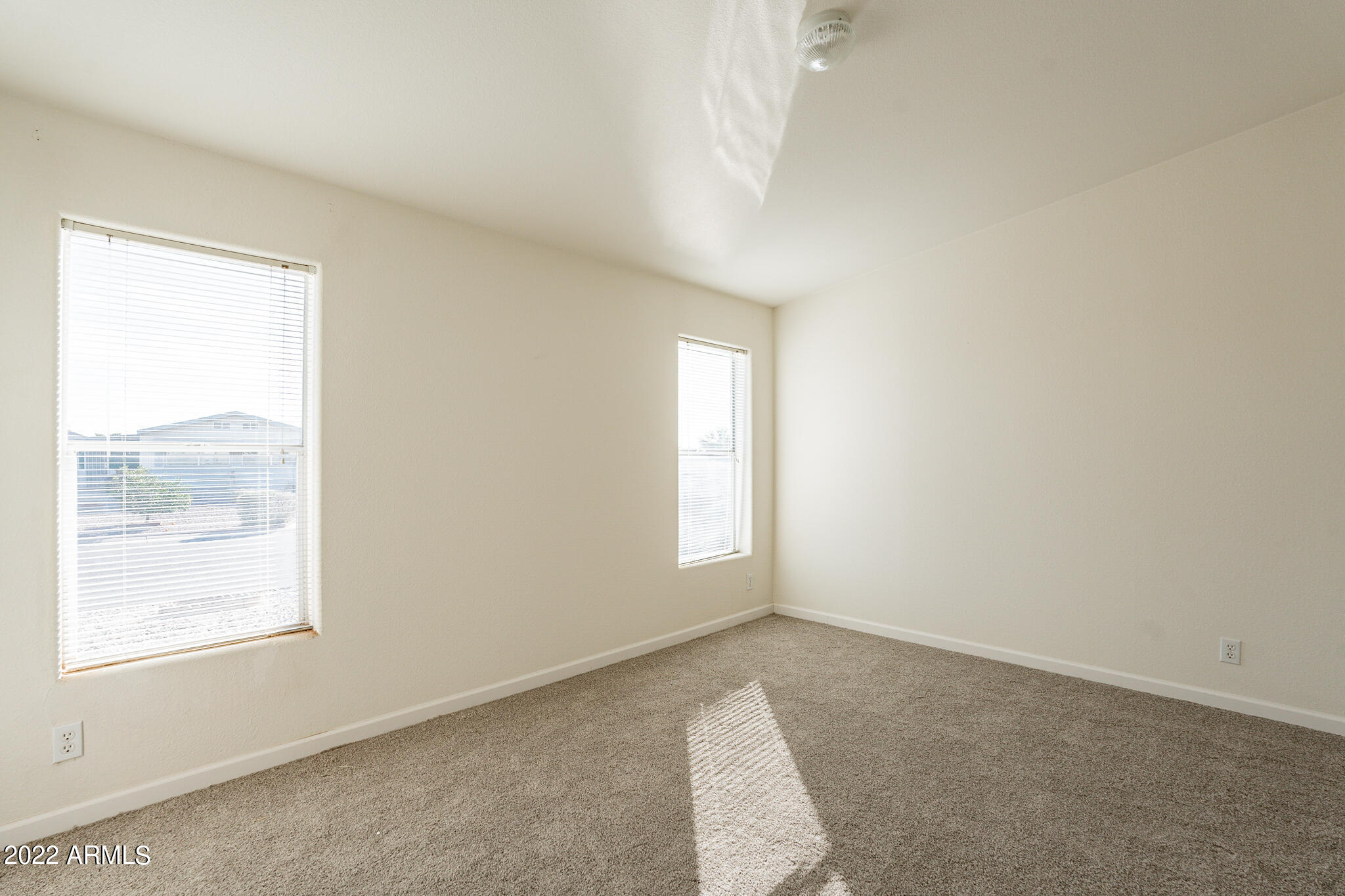 634 S 87TH Place