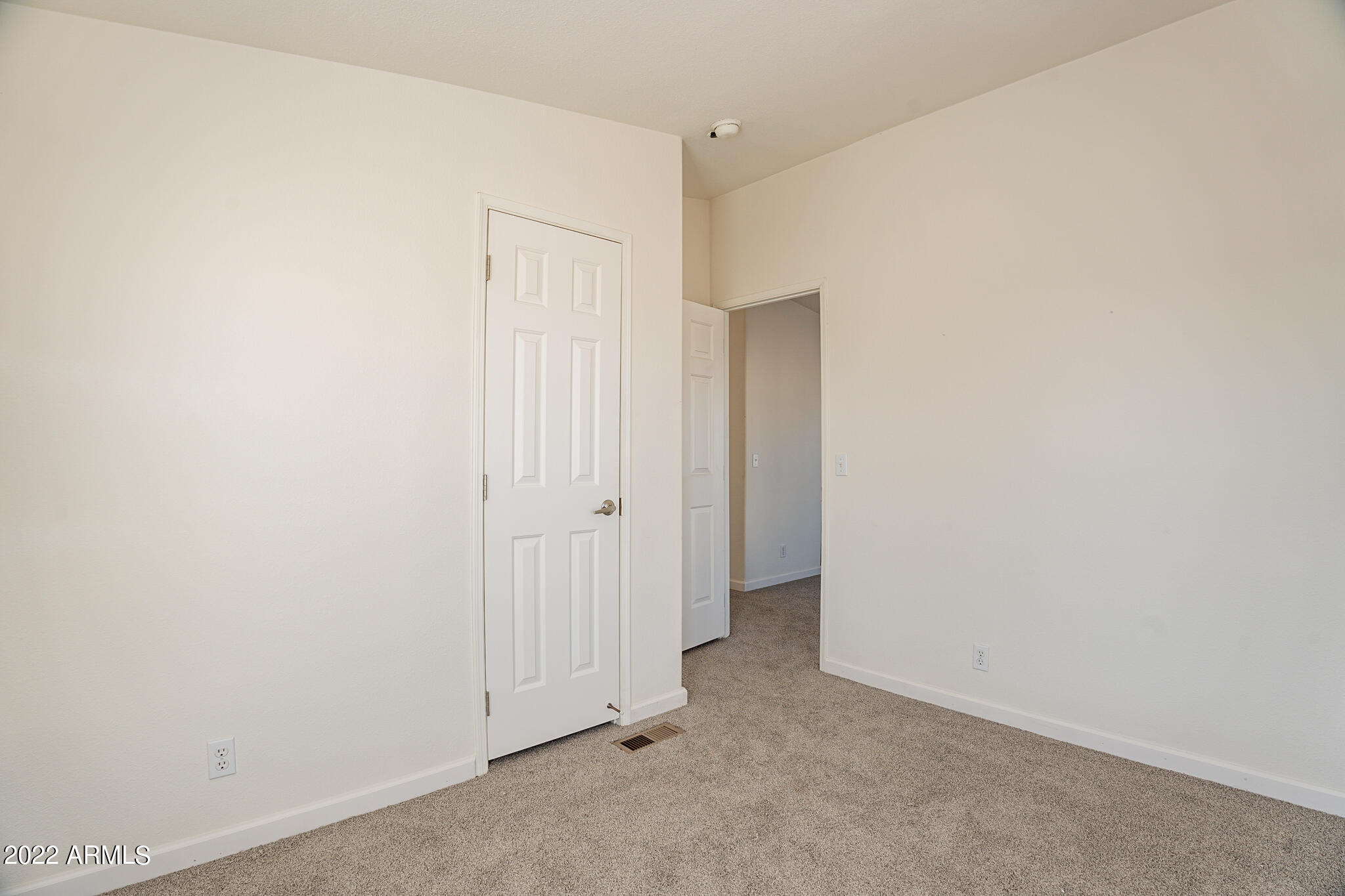 634 S 87TH Place
