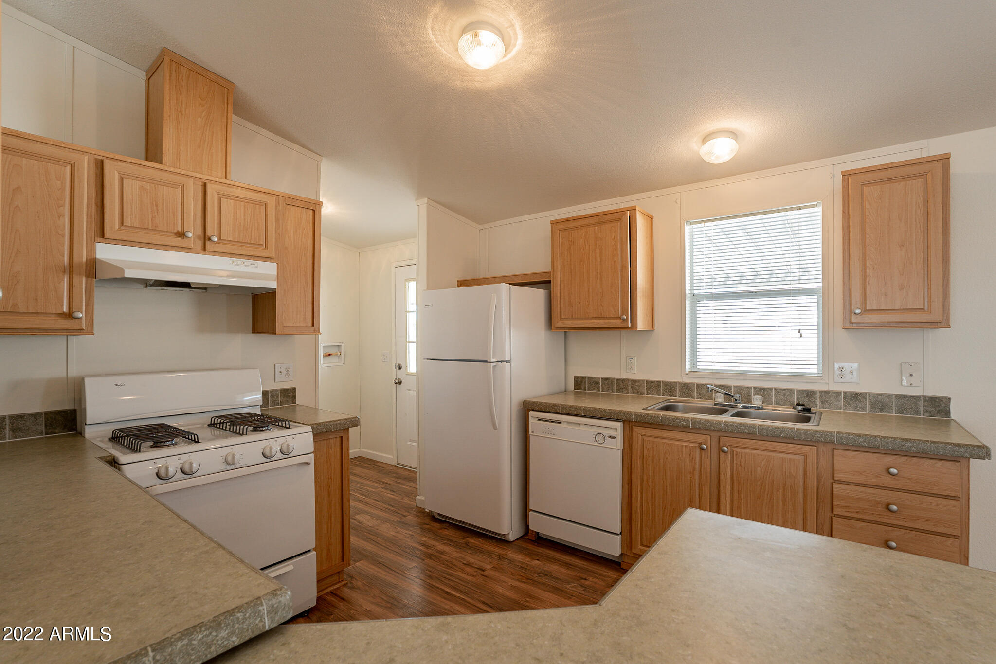 634 S 87TH Place