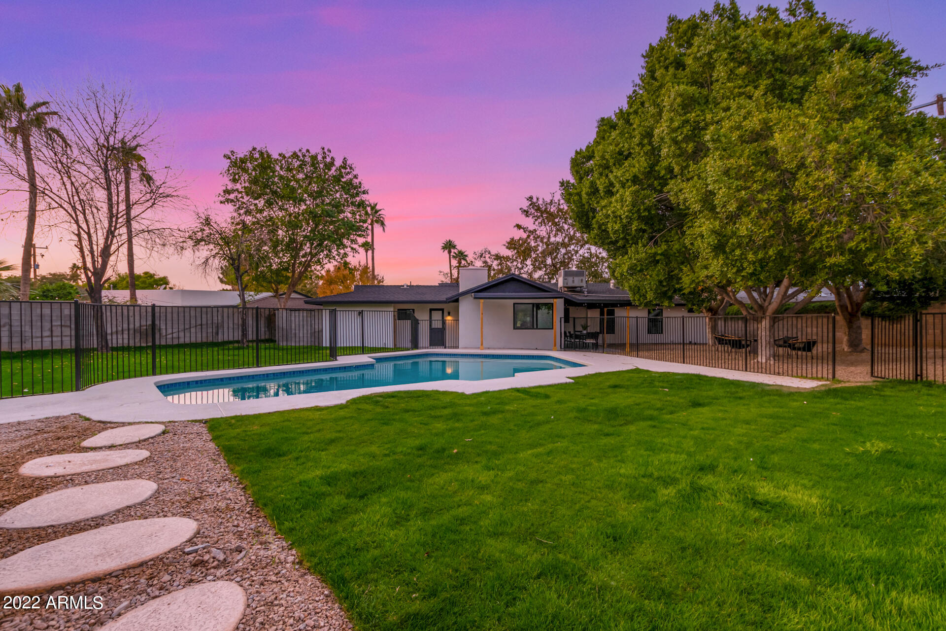1509 E MCLELLAN Boulevard