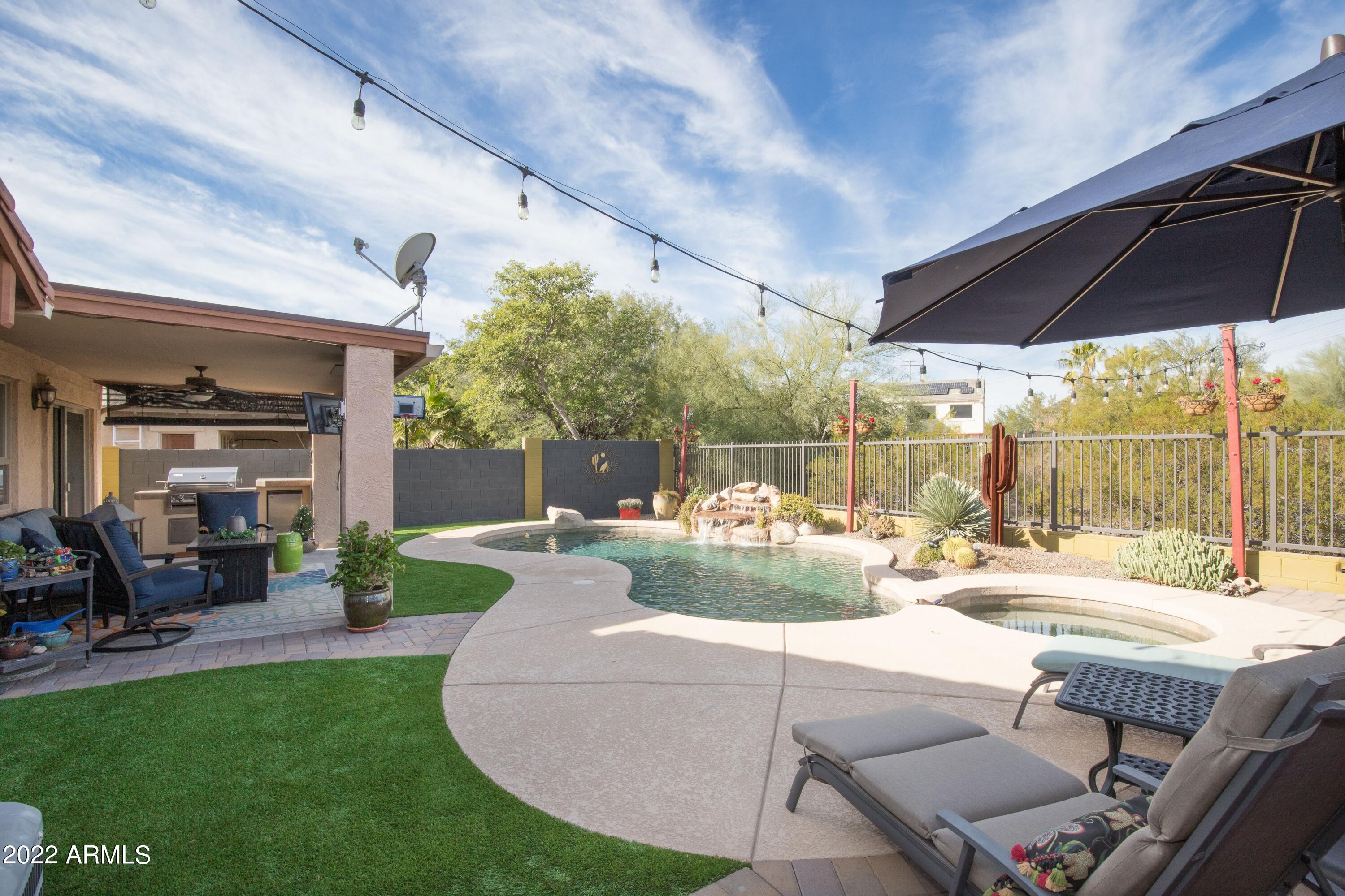 2630 E SAGUARO PARK Lane