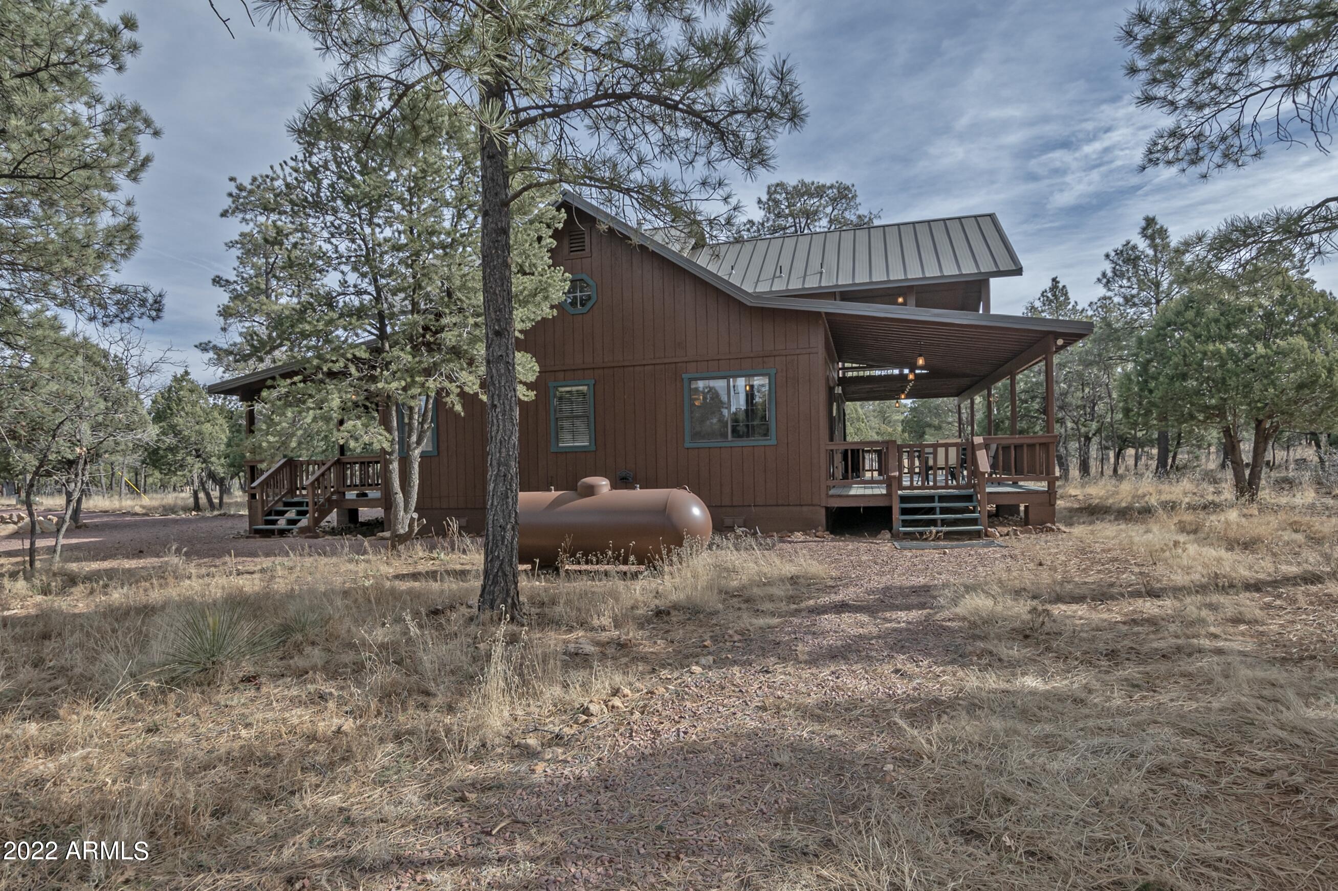 2901 ROUNDUP Circle