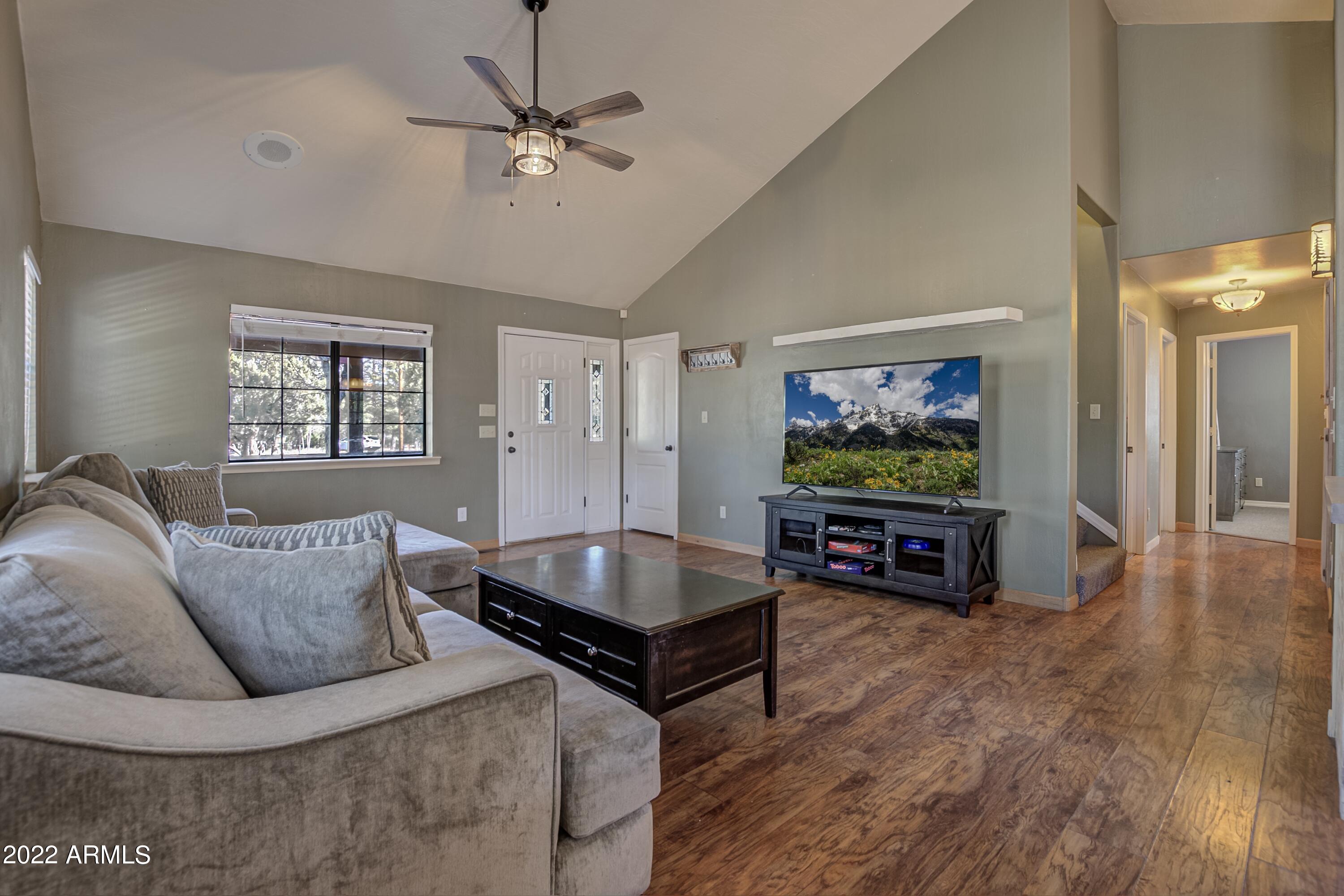 2901 ROUNDUP Circle
