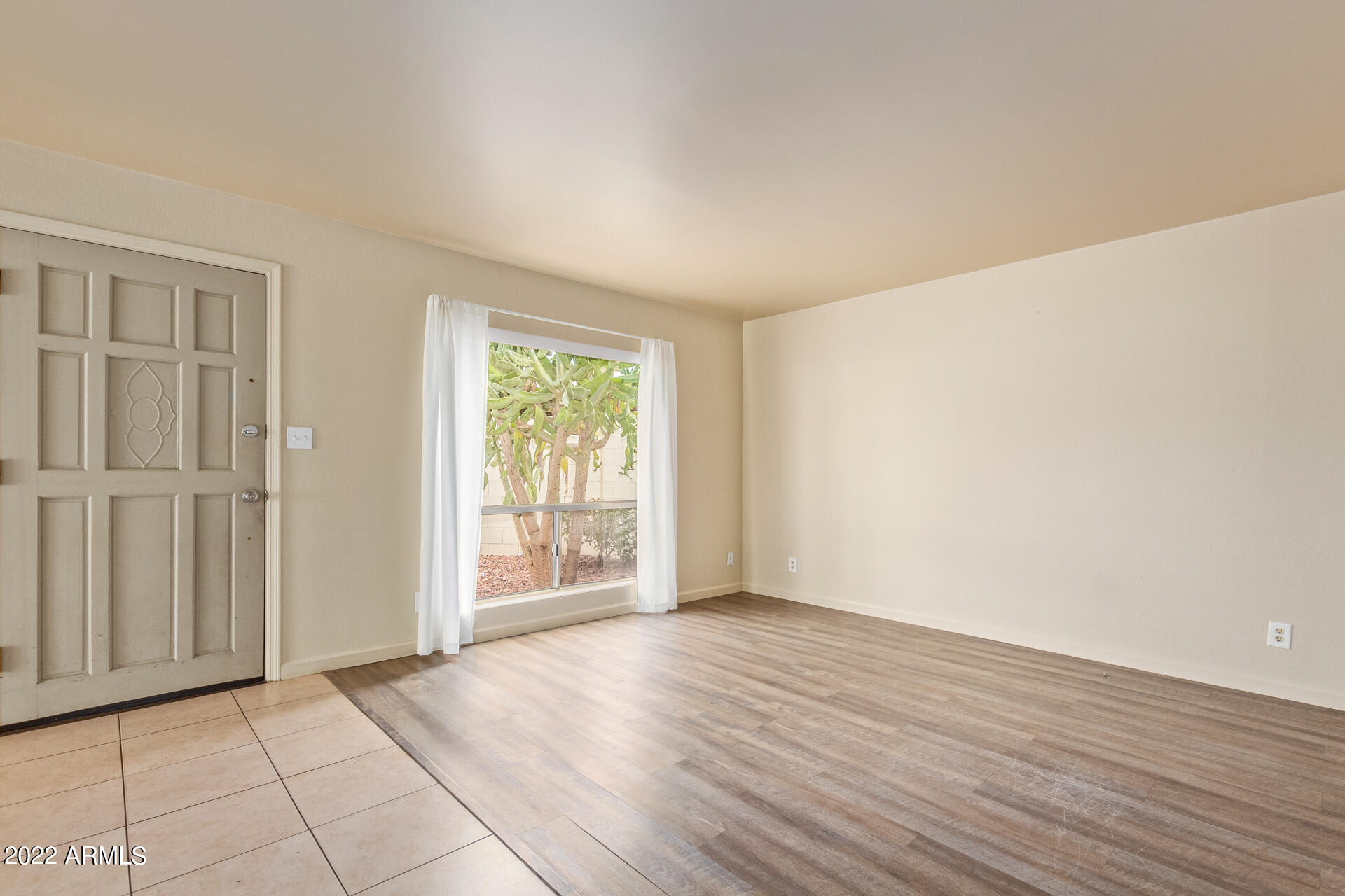1725 N DATE Street # 4