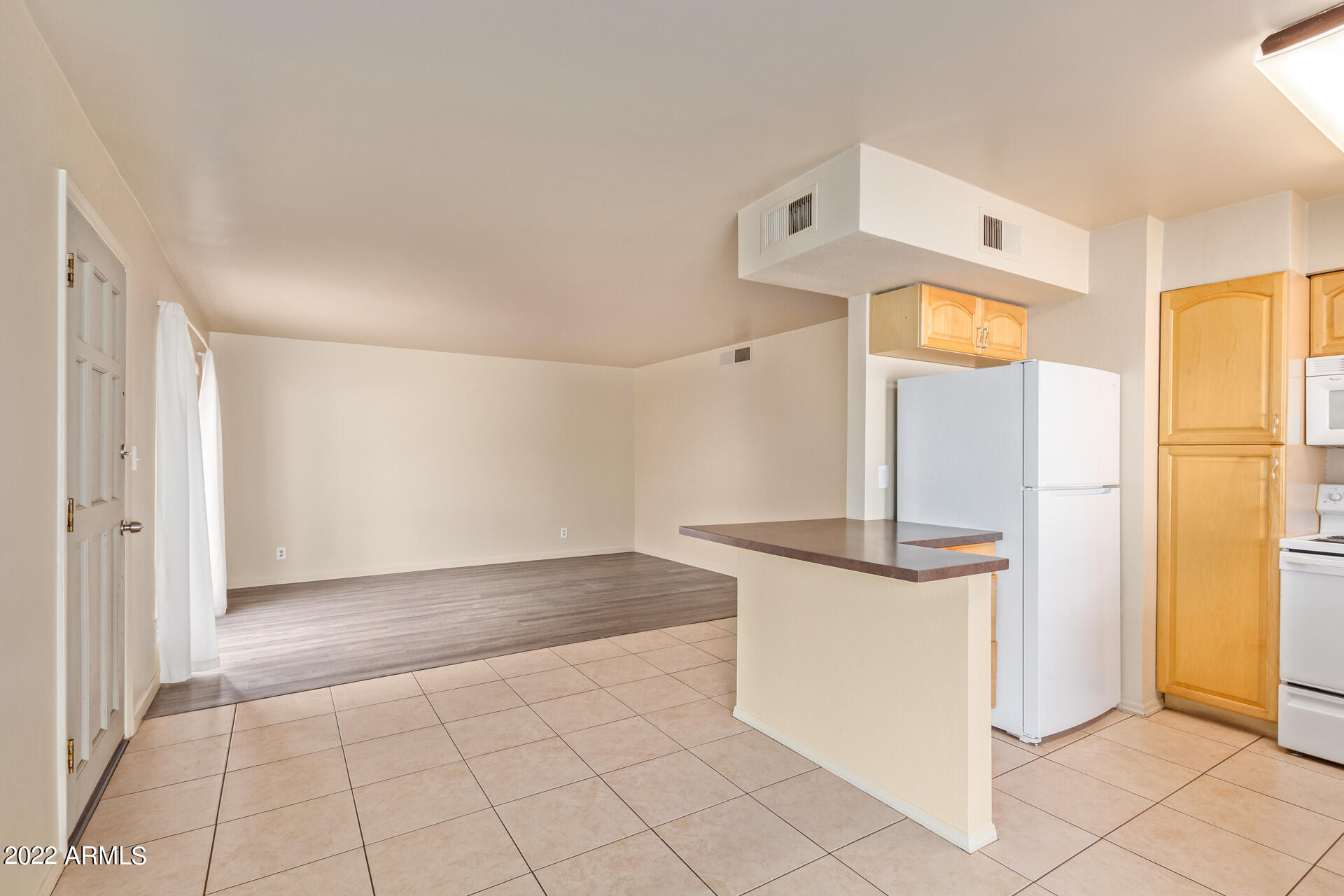 1725 N DATE Street # 4