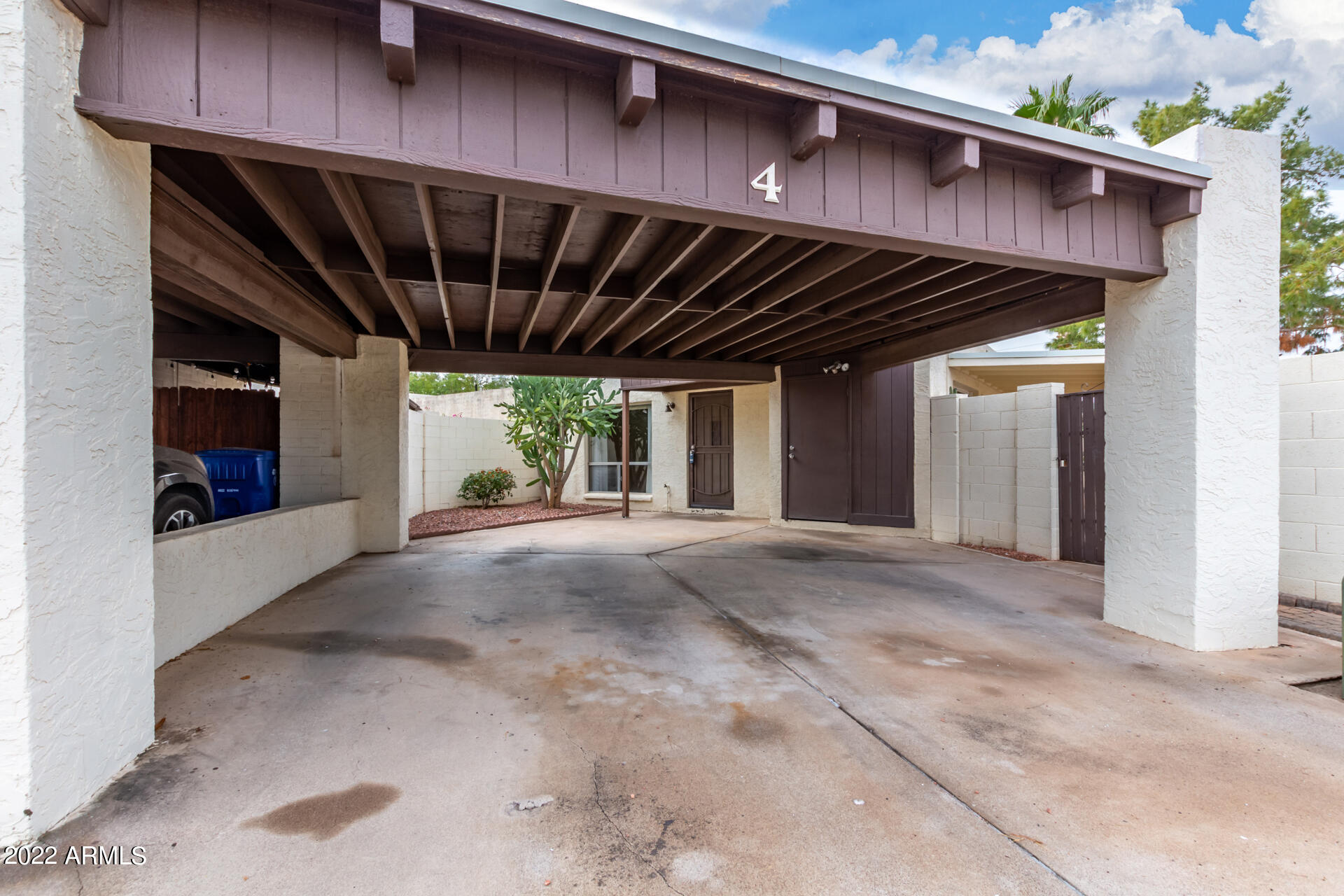 1725 N DATE Street # 4