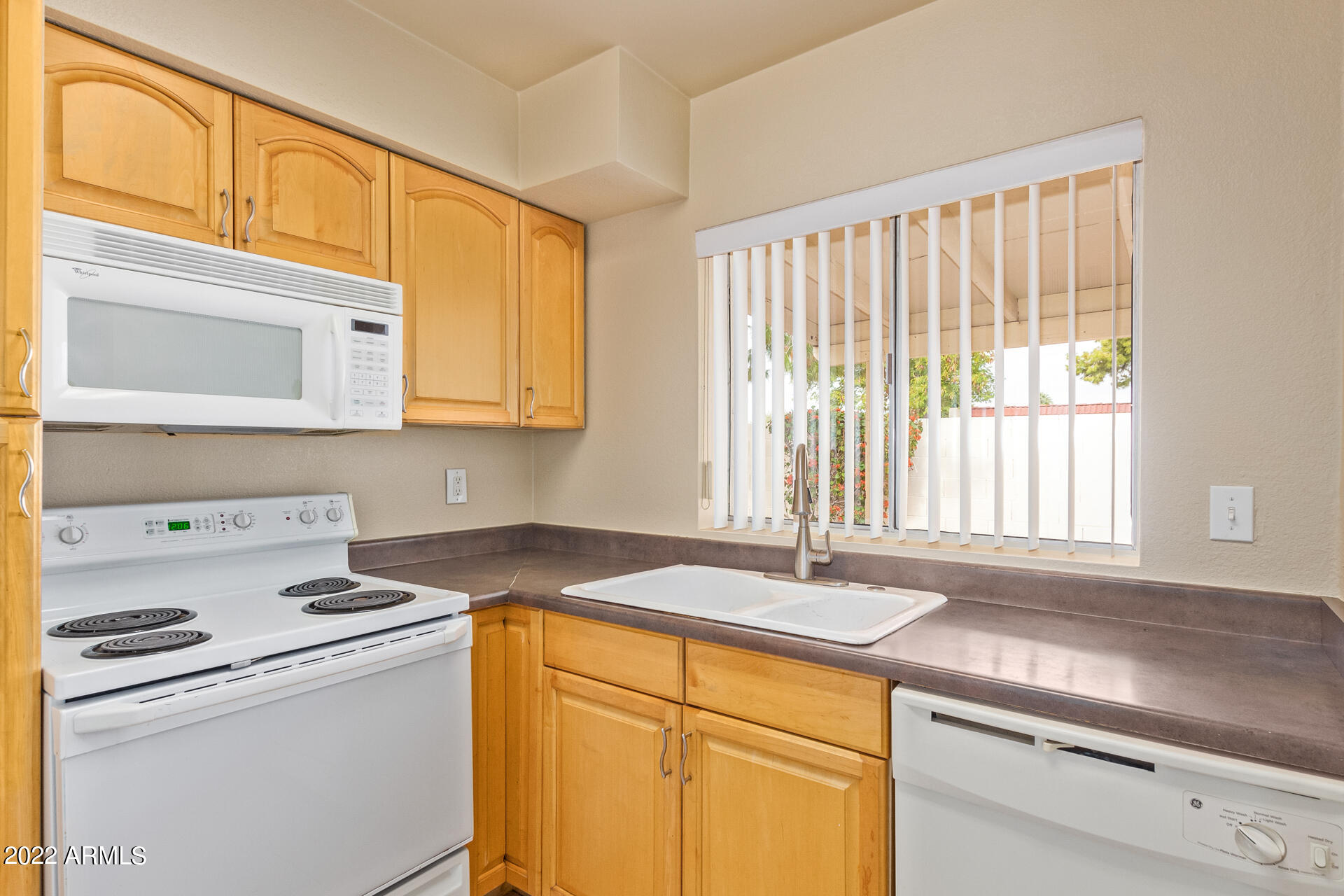 1725 N DATE Street # 4
