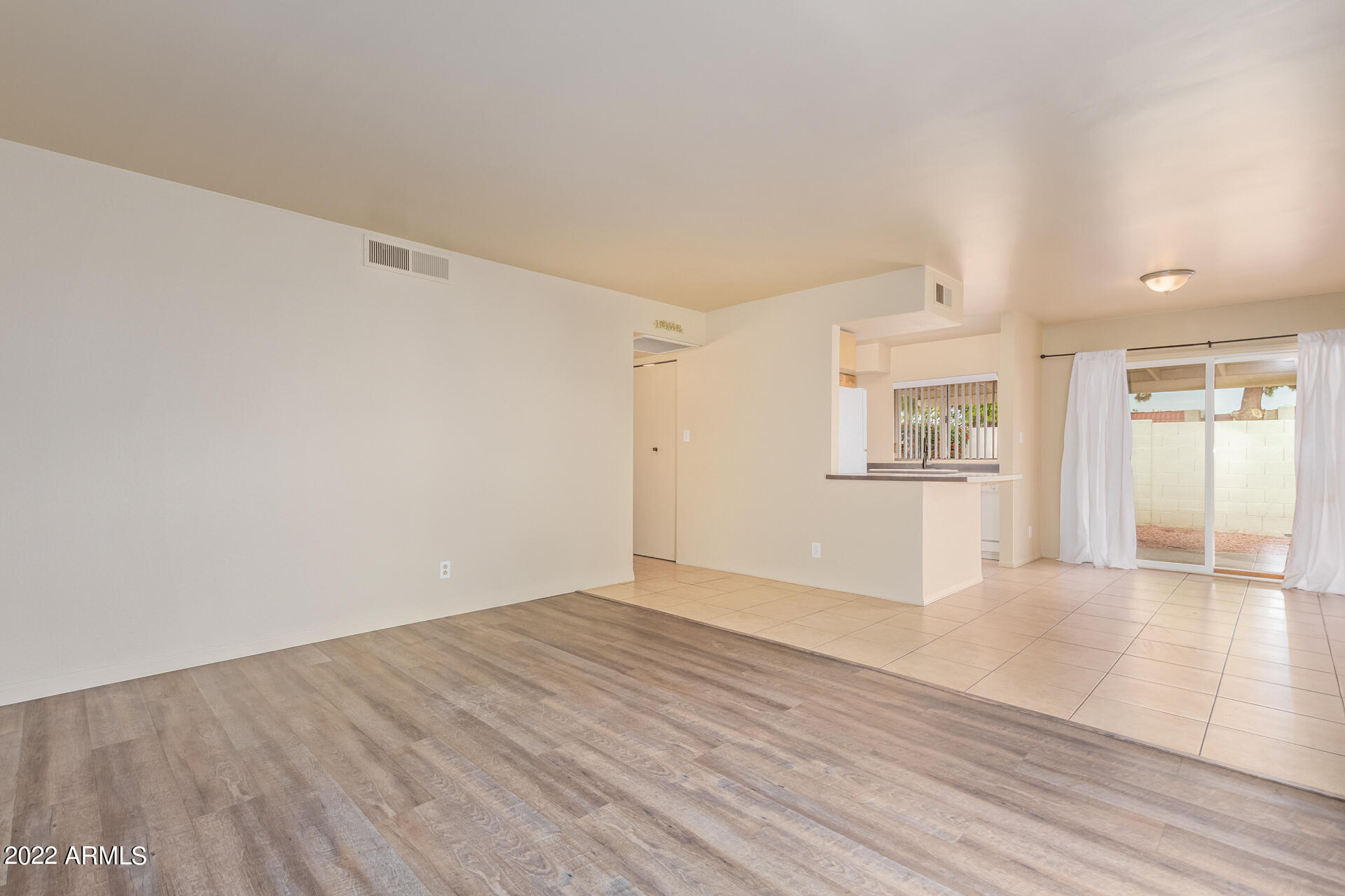 1725 N DATE Street # 4