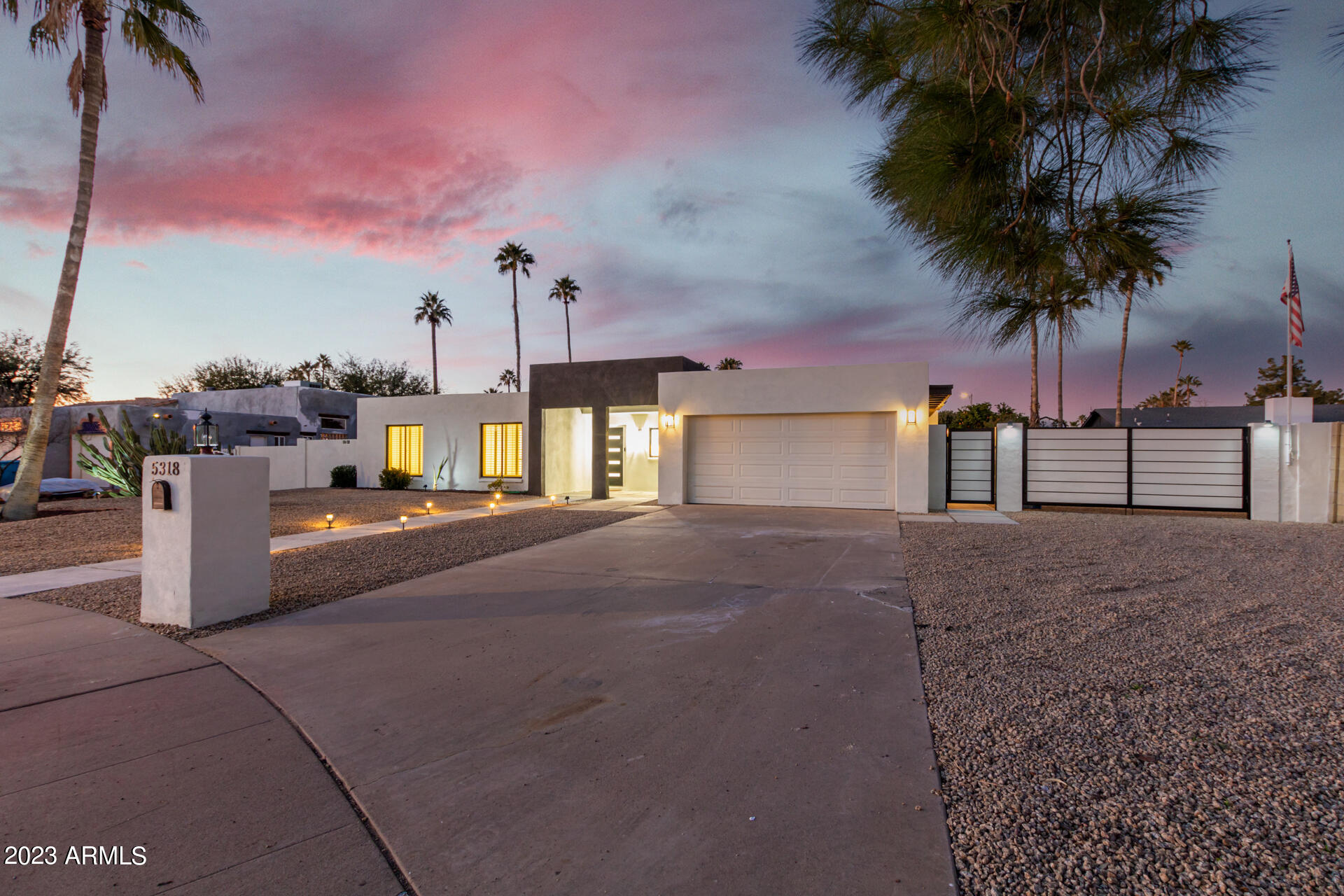 5318 E Ludlow Drive