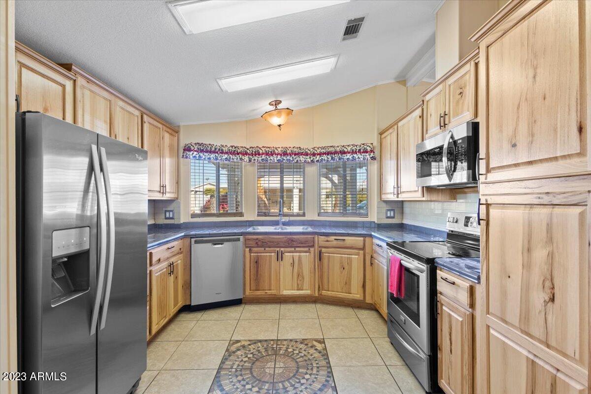 215 N Power Road # 382