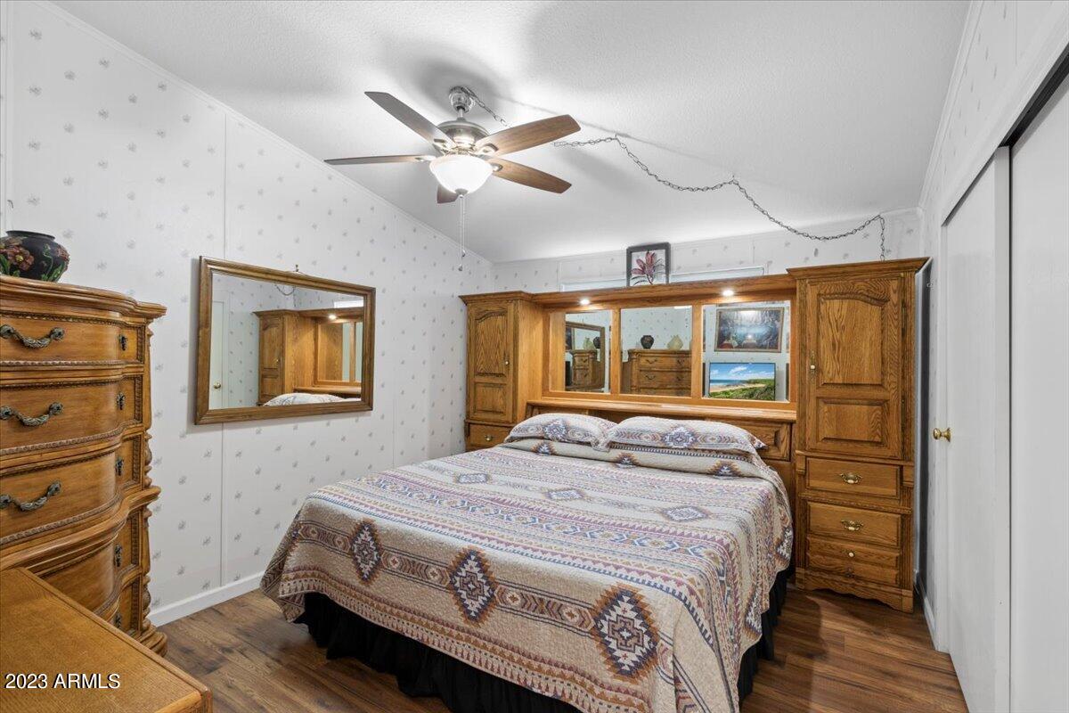215 N Power Road # 382