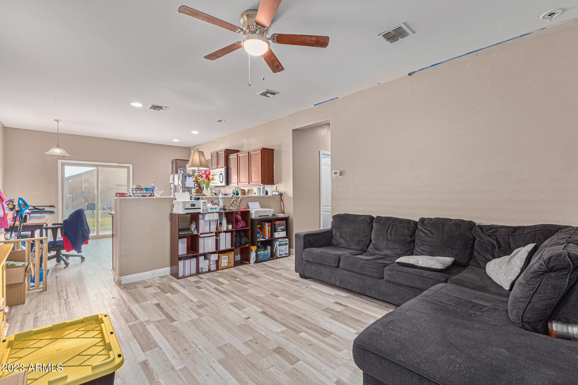 40009 W PRYOR Lane