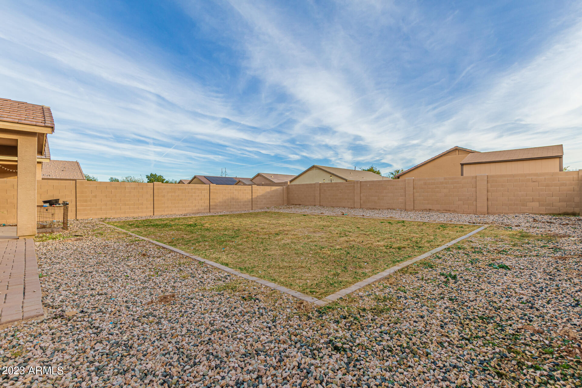 40009 W PRYOR Lane