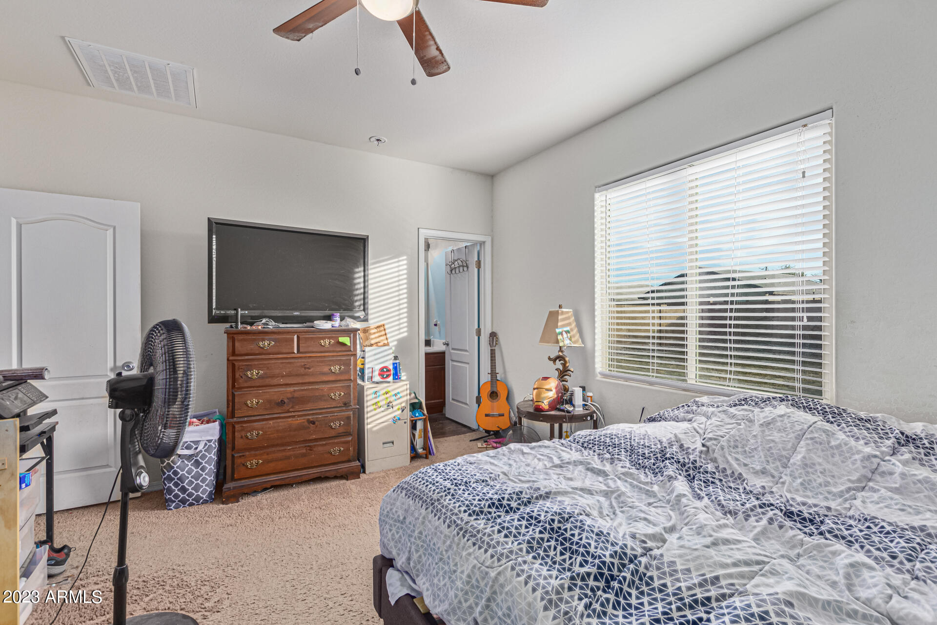 40009 W PRYOR Lane