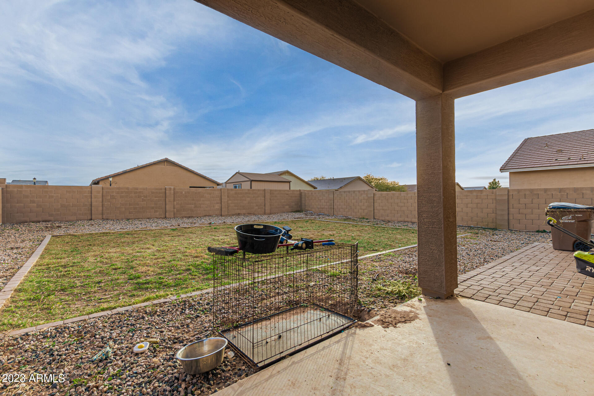 40009 W PRYOR Lane