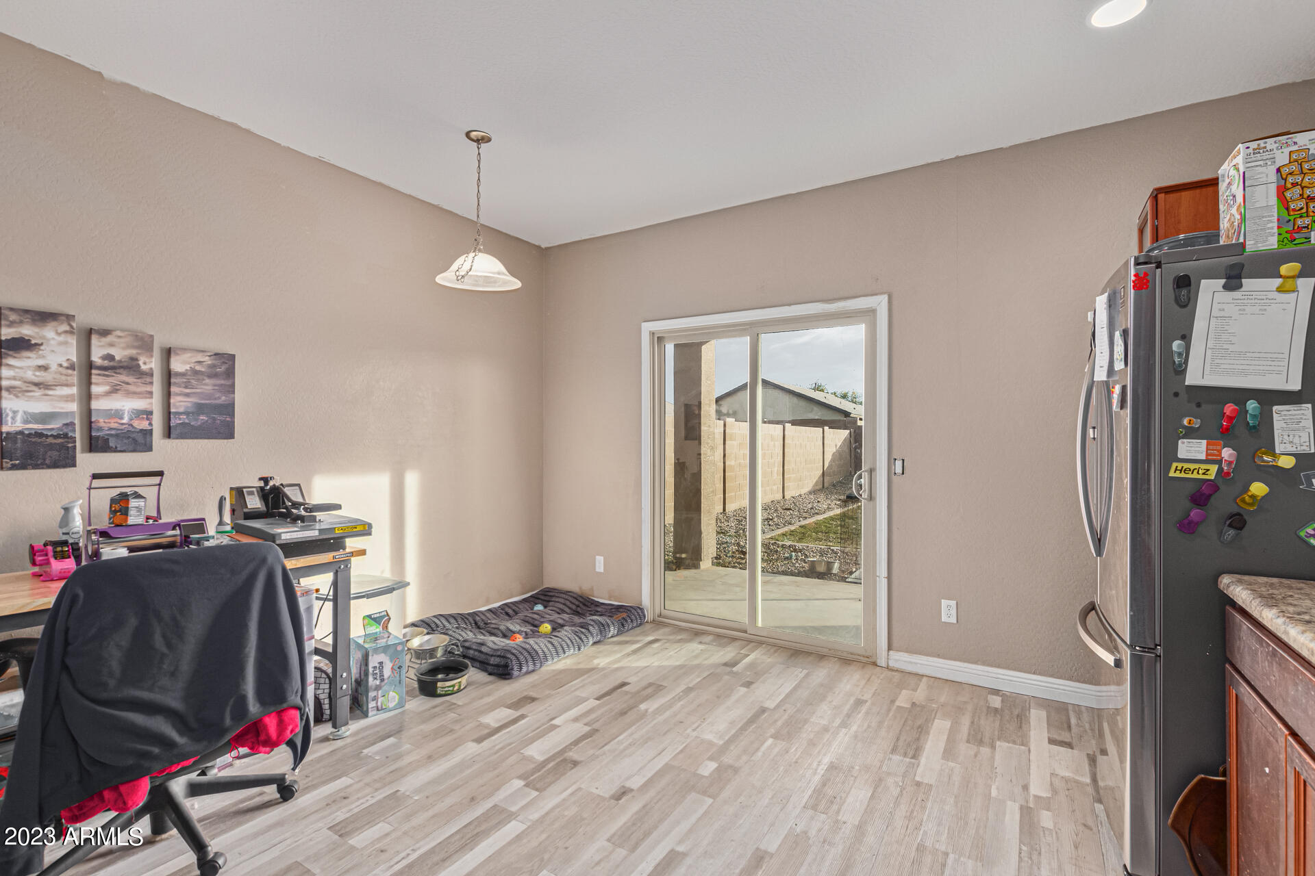 40009 W PRYOR Lane