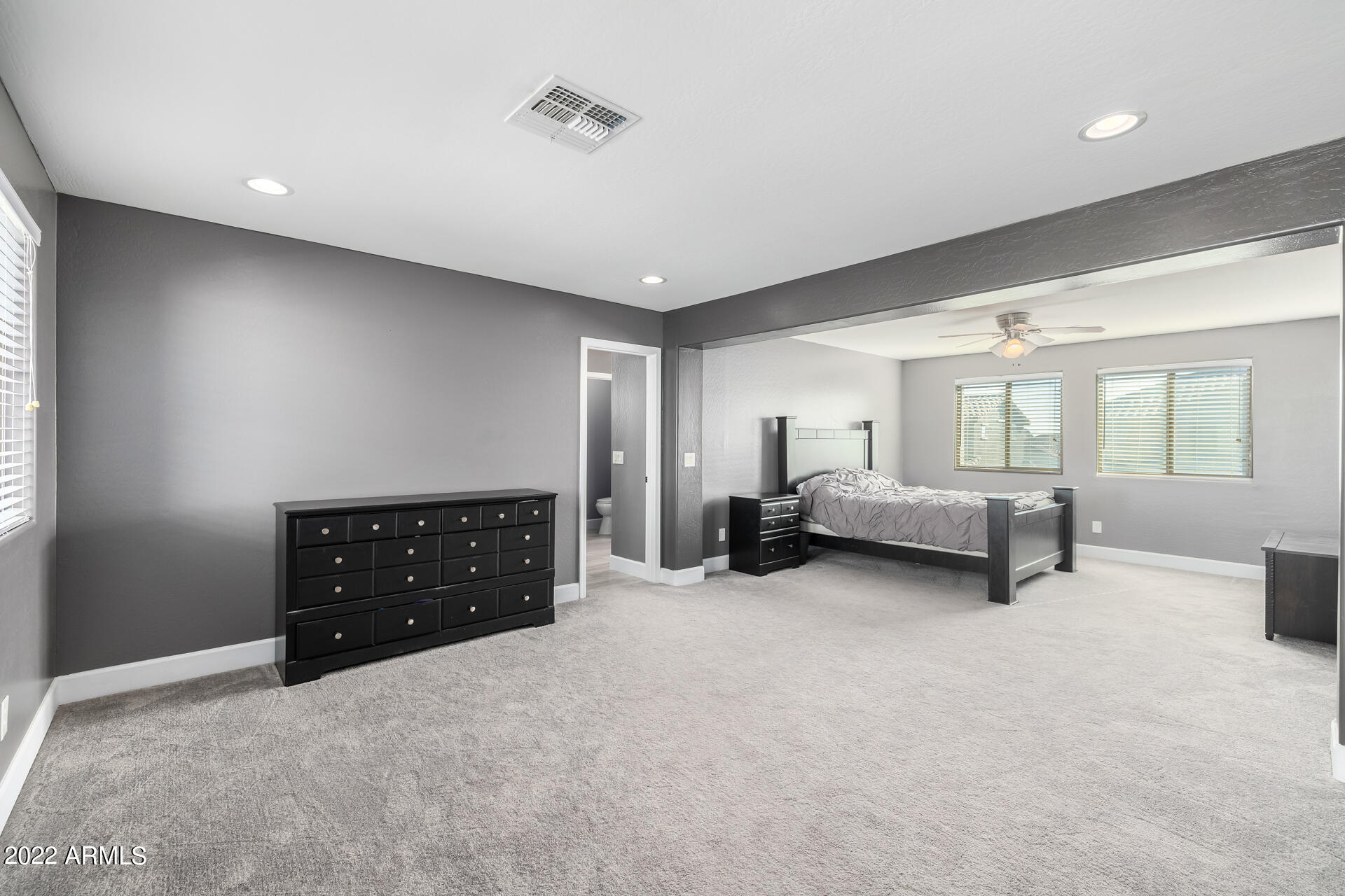 21453 E ROUNDUP Way