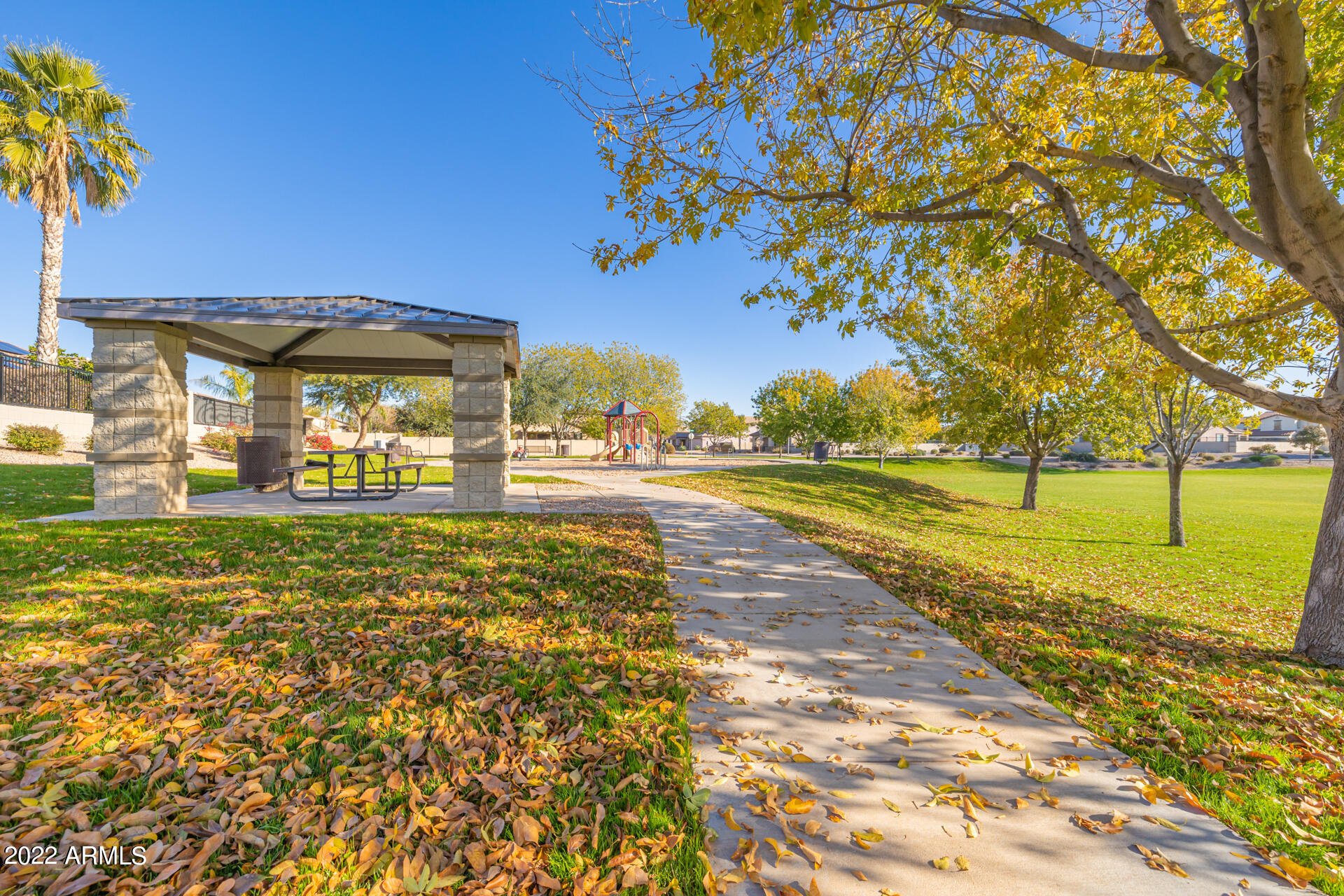 21453 E ROUNDUP Way